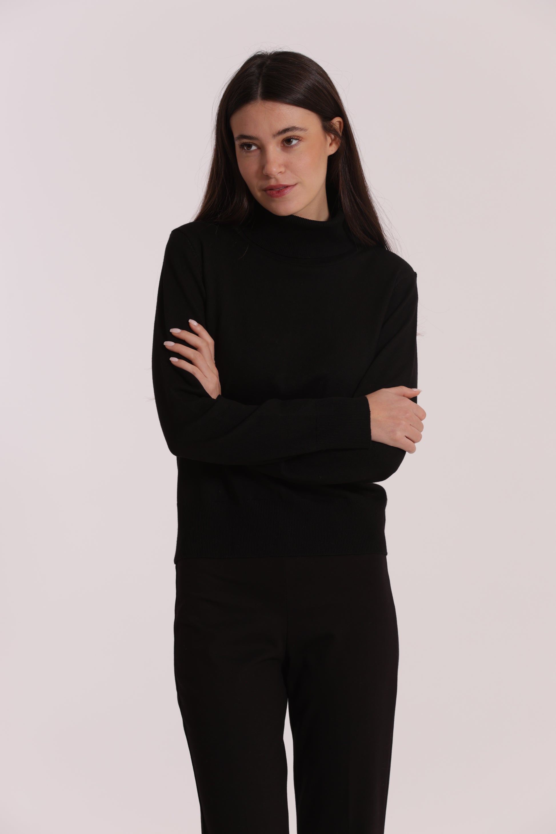 MAGLIA COLLO ALTO IN MANO FREDDA