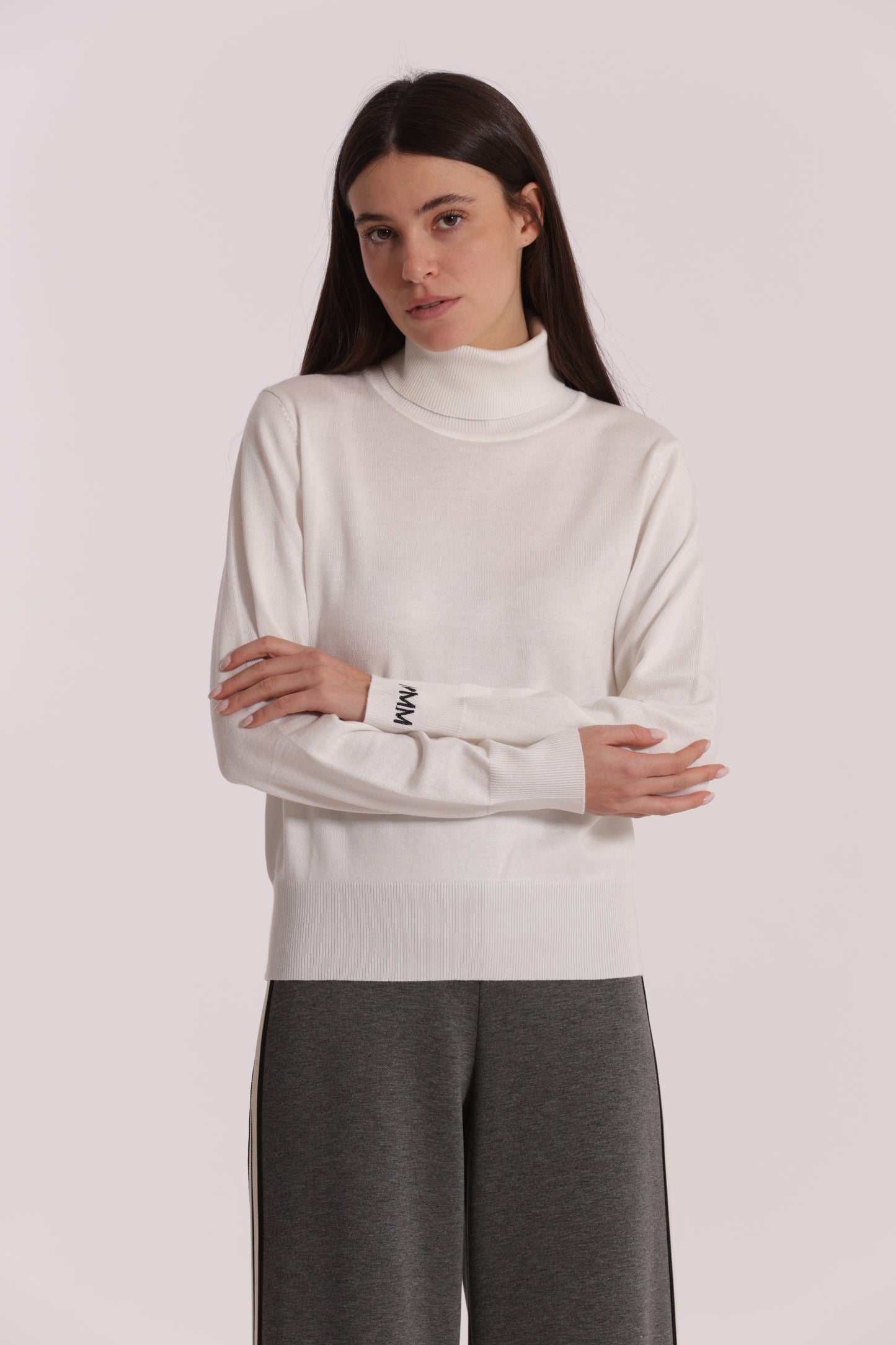 MAGLIA COLLO ALTO IN MANO FREDDA