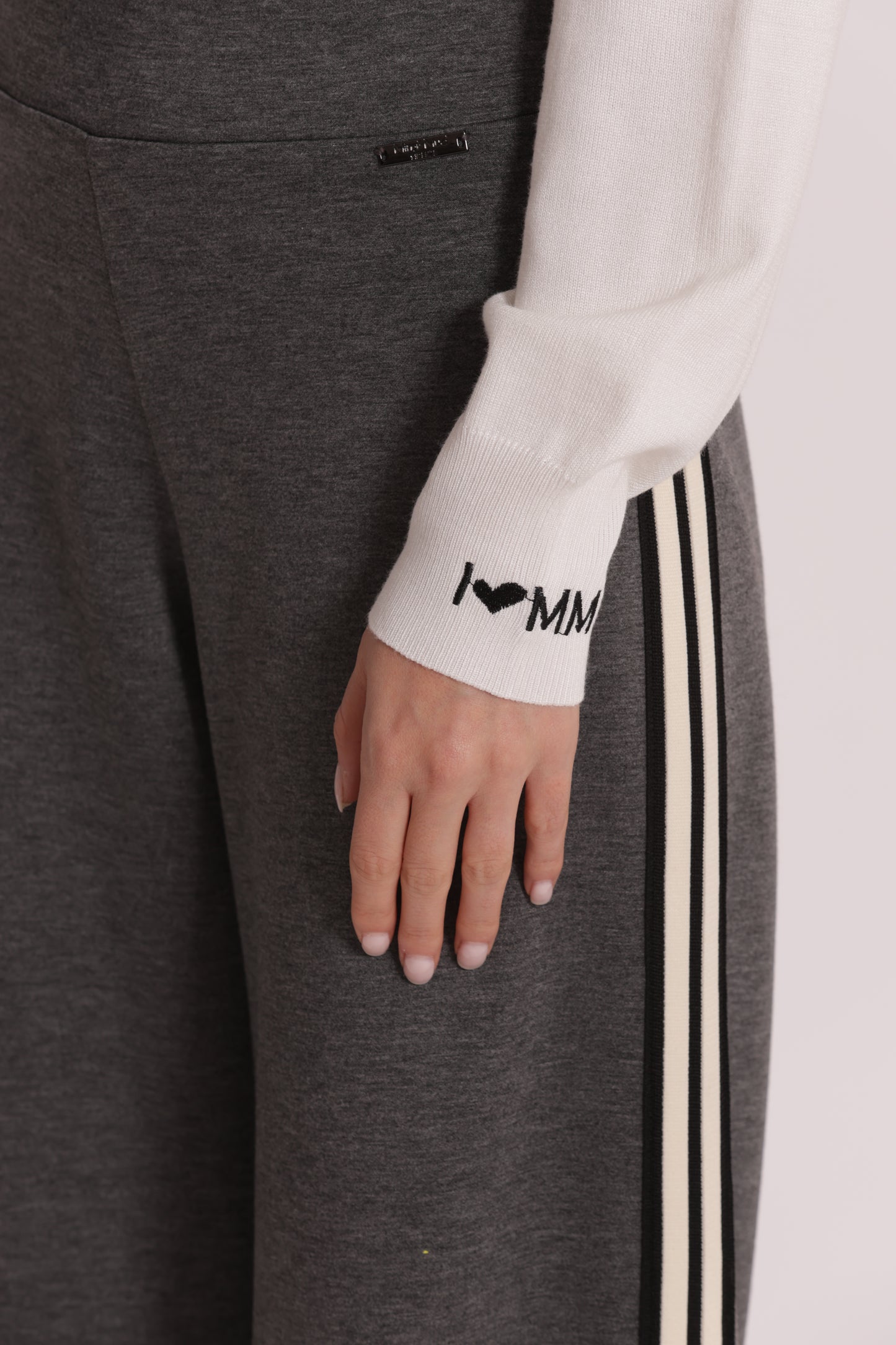 MAGLIA COLLO ALTO IN MANO FREDDA