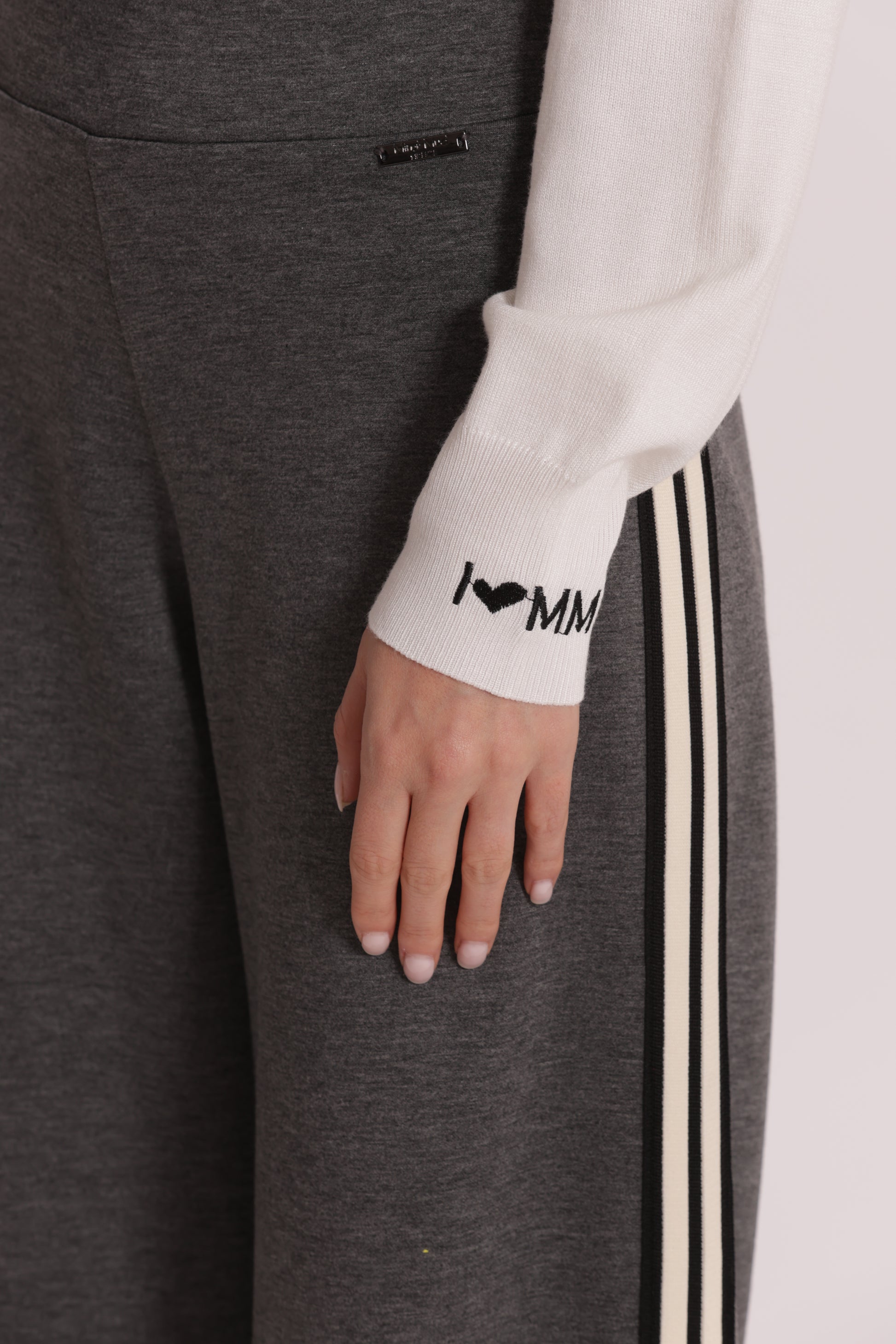 MAGLIA COLLO ALTO IN MANO FREDDA