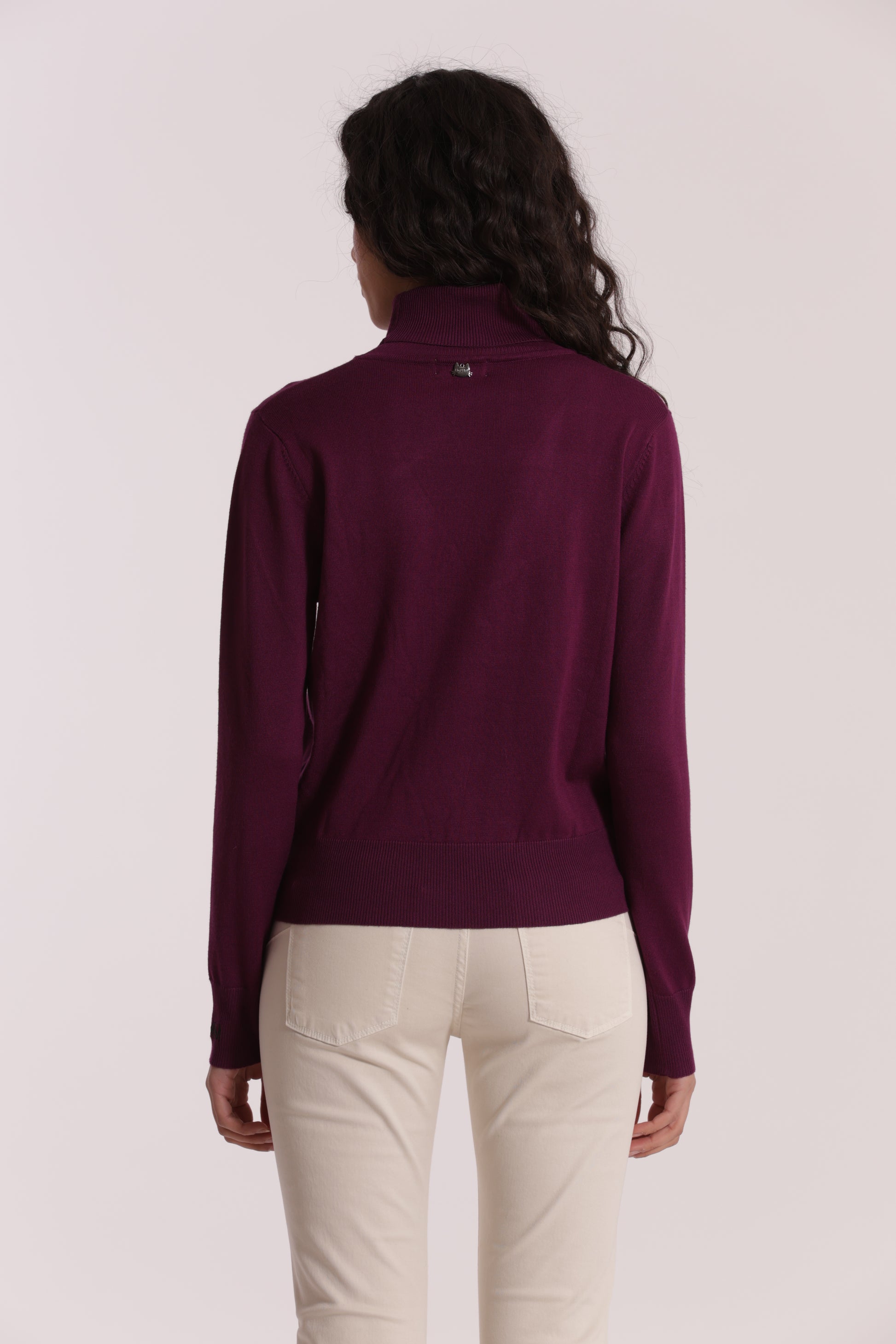 MAGLIA COLLO ALTO IN MANO FREDDA