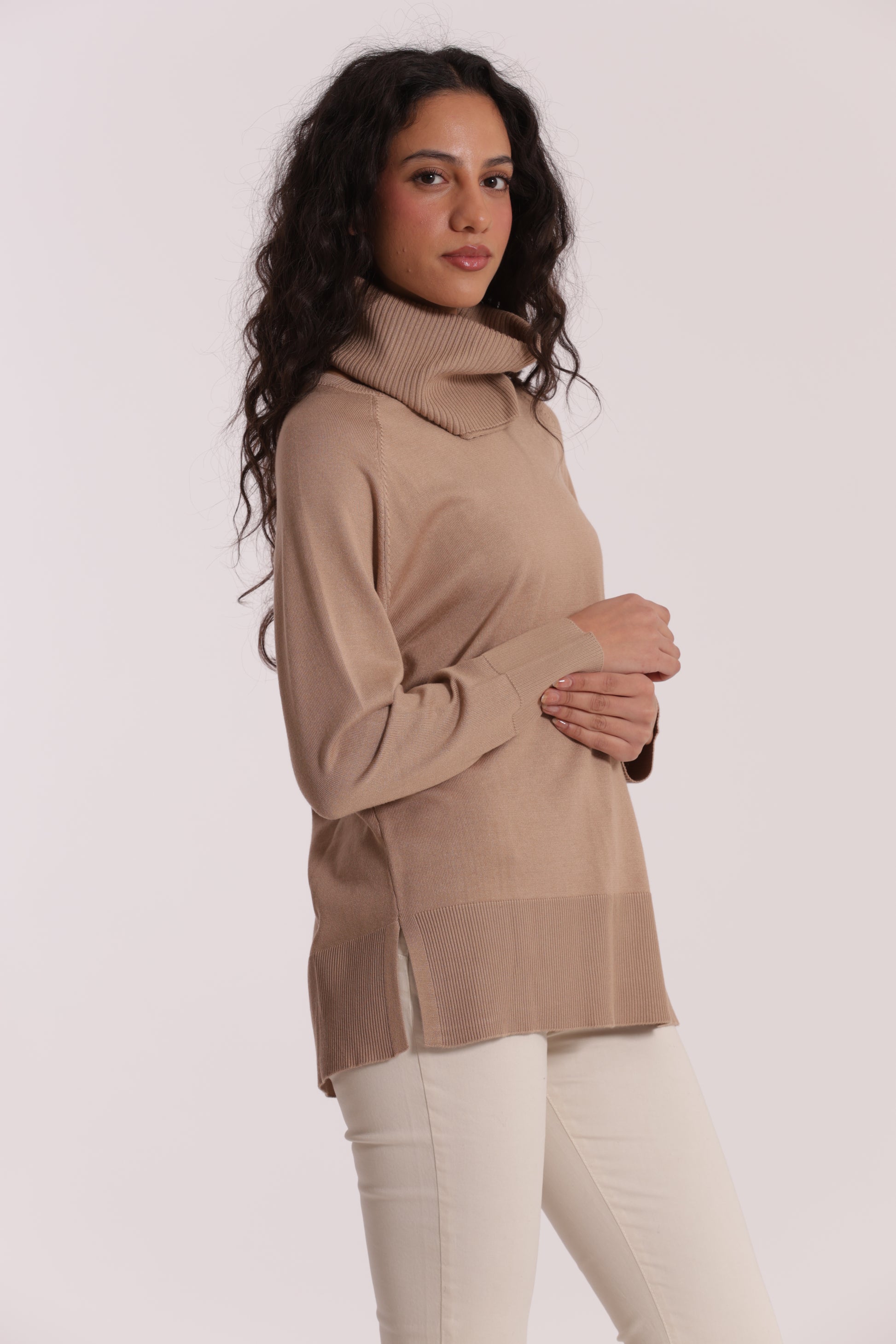 MAGLIA OVER CON SPACCHI LATERALI