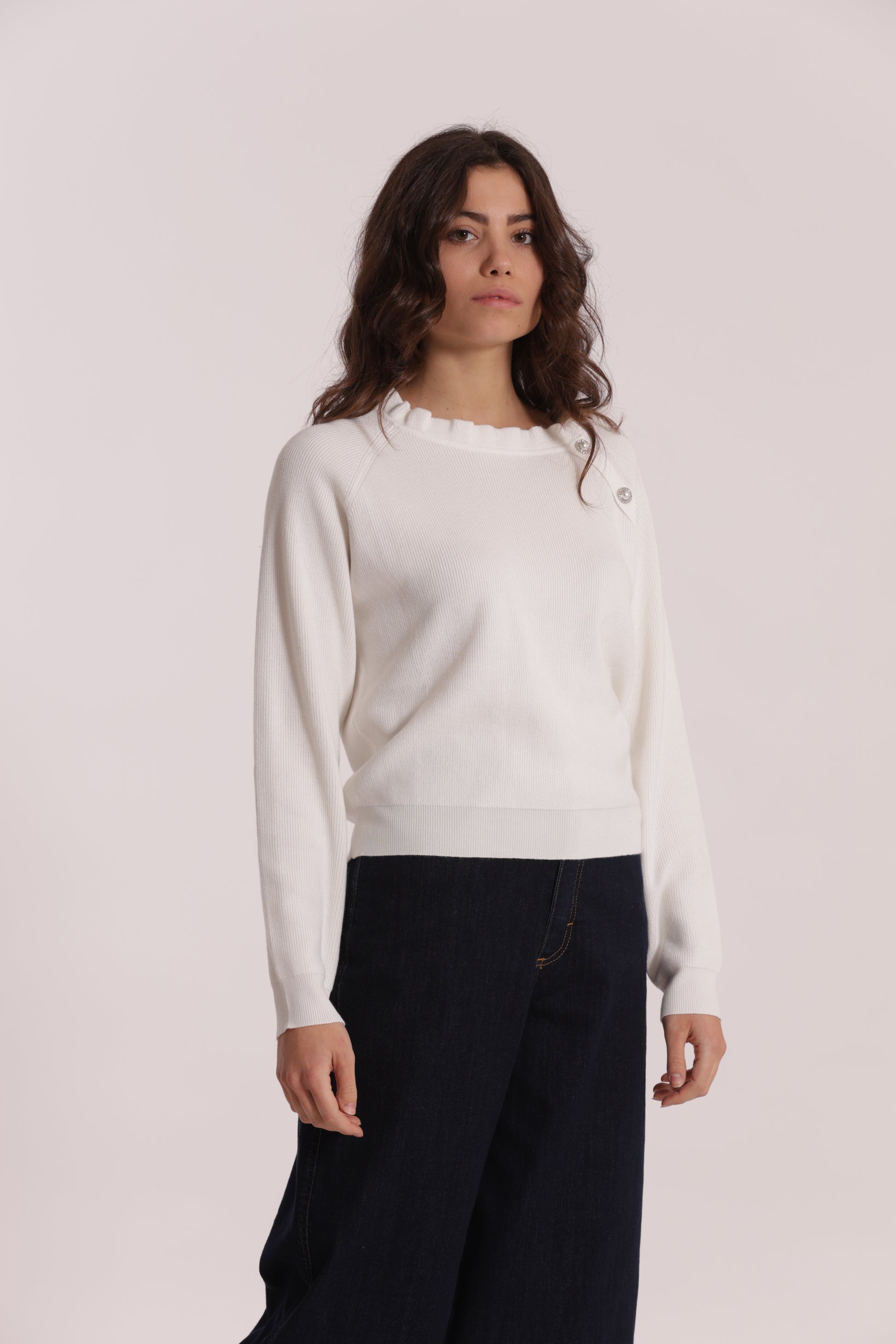 MAGLIA CON BOTTONI GIOIELLO