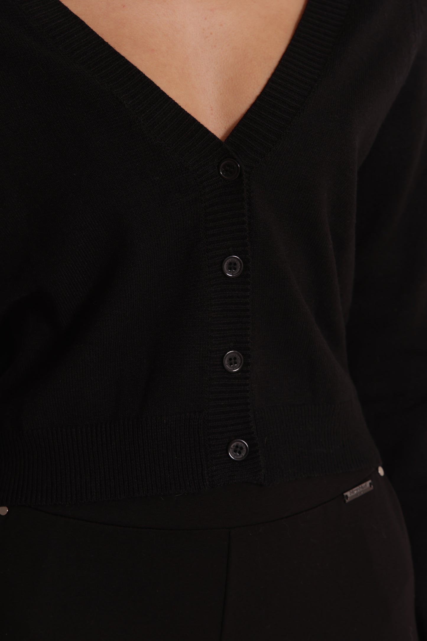 MAGLIA CARDIGAN CON BOTTONI GIOIELLO