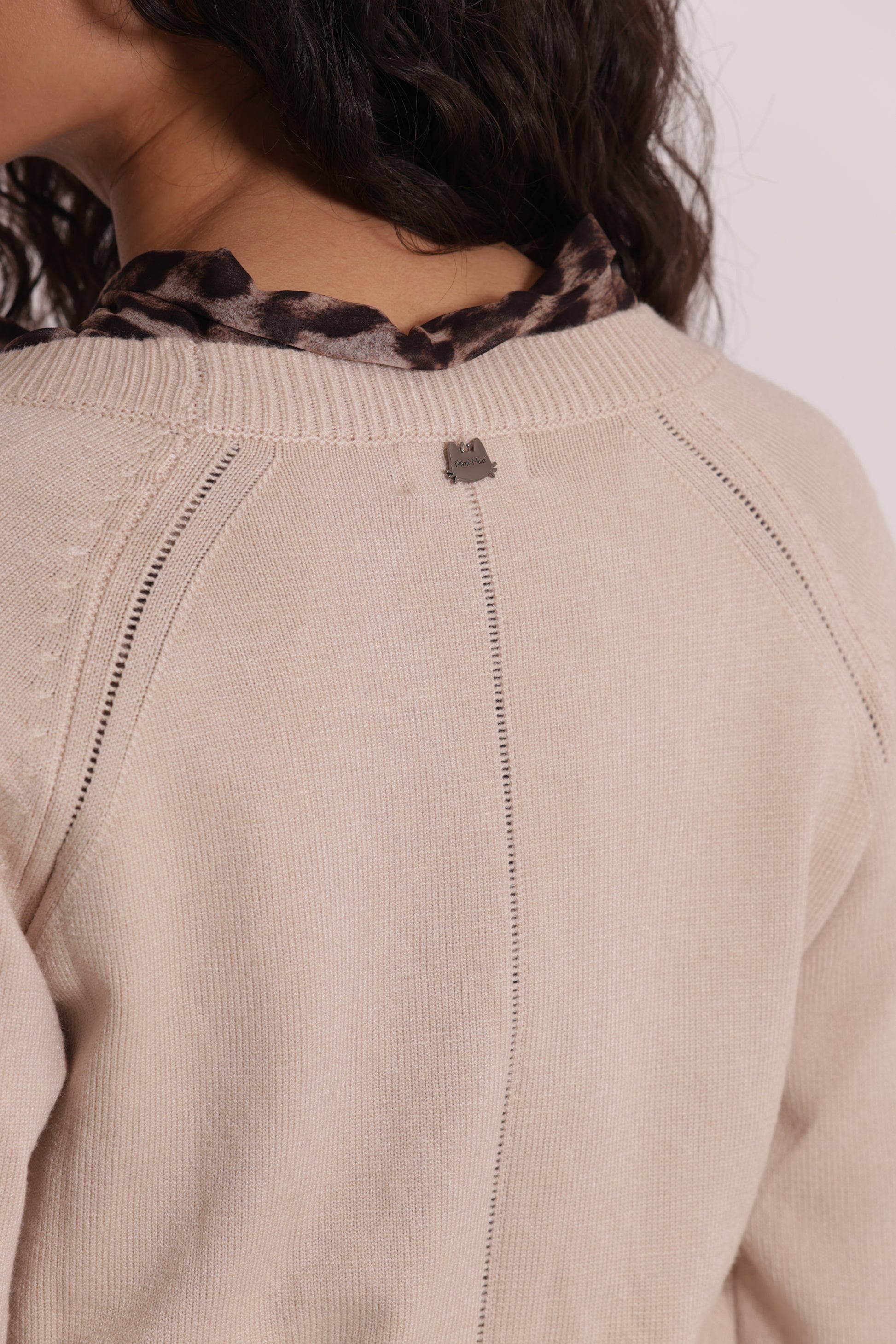 MAGLIA CARDIGAN CON BOTTONI GIOIELLO