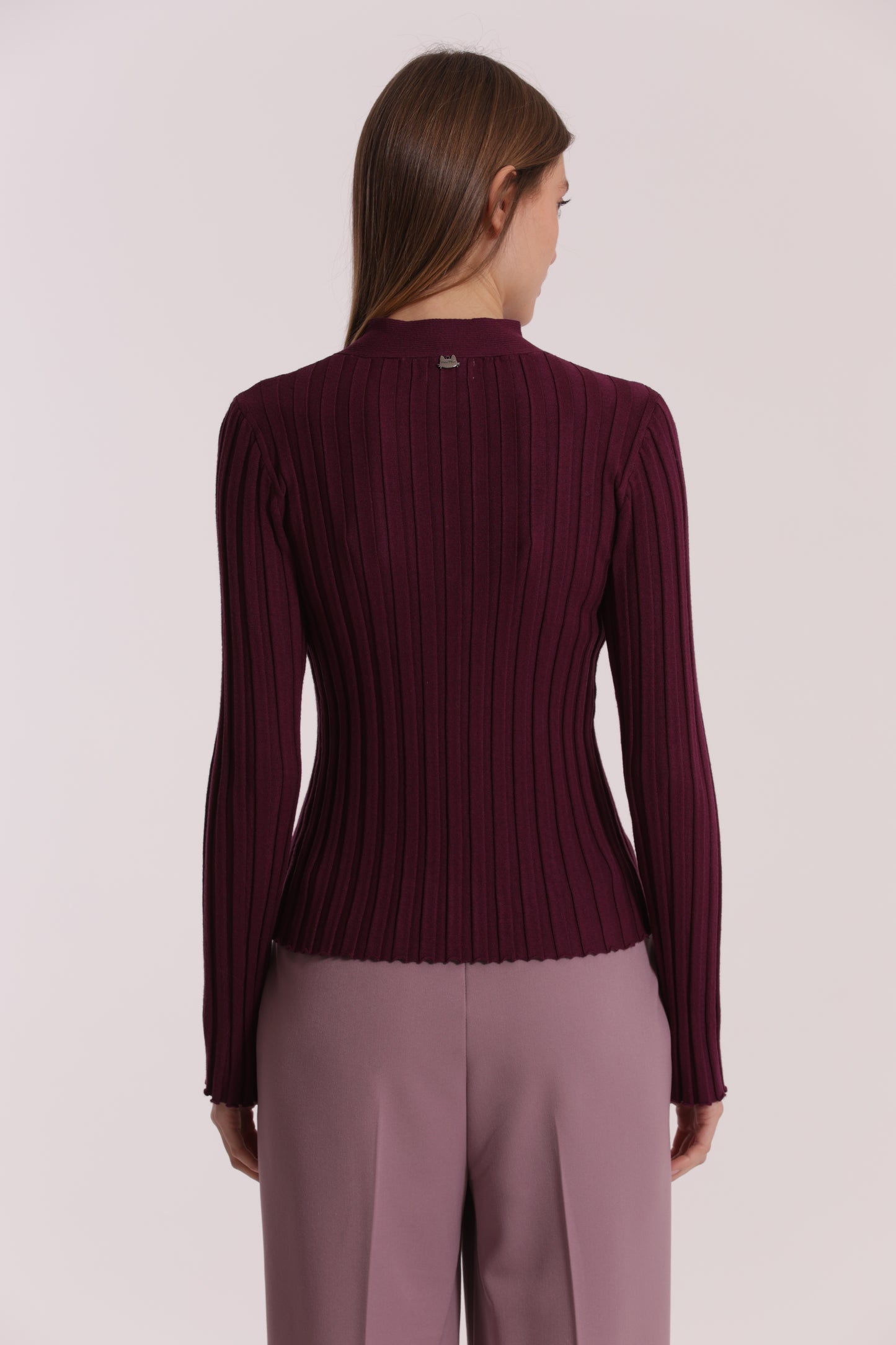 MAGLIA SCOLLO A GOCCIA CON ACCESSORIO METALLICO