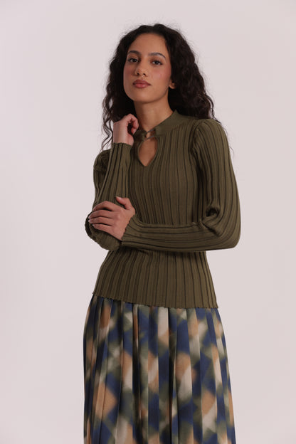 MAGLIA SCOLLO A GOCCIA CON ACCESSORIO METALLICO