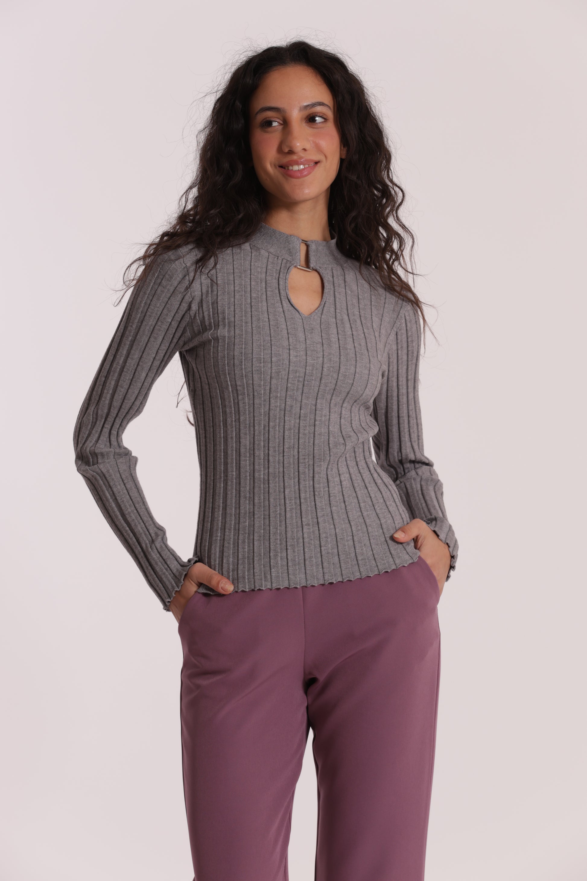 MAGLIA SCOLLO A GOCCIA CON ACCESSORIO METALLICO