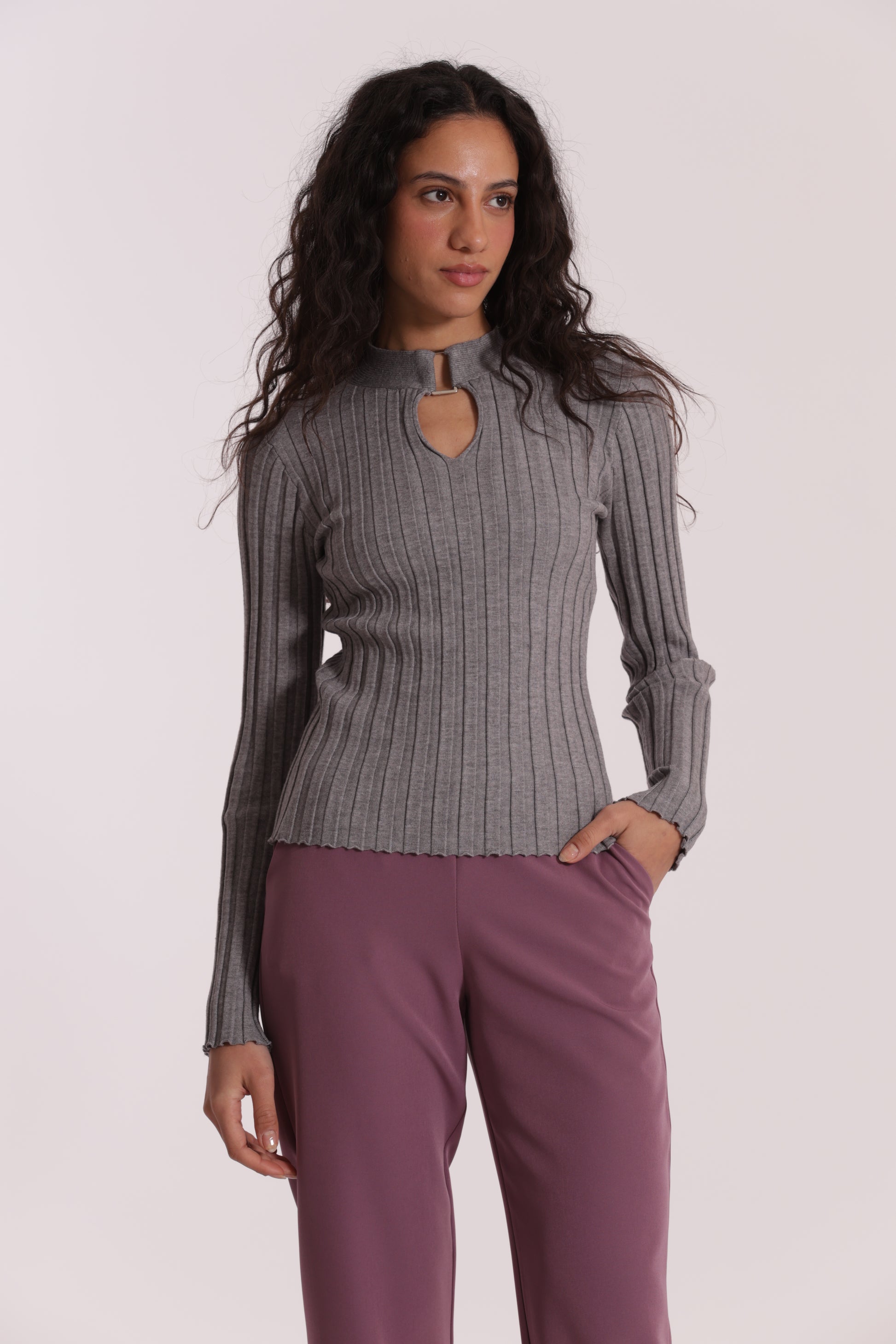 MAGLIA SCOLLO A GOCCIA CON ACCESSORIO METALLICO