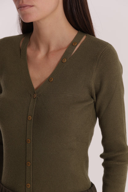 MAGLIA CUT OUT CON DETTAGLIO BOTTONI