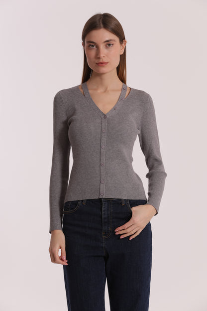 MAGLIA CUT OUT CON DETTAGLIO BOTTONI