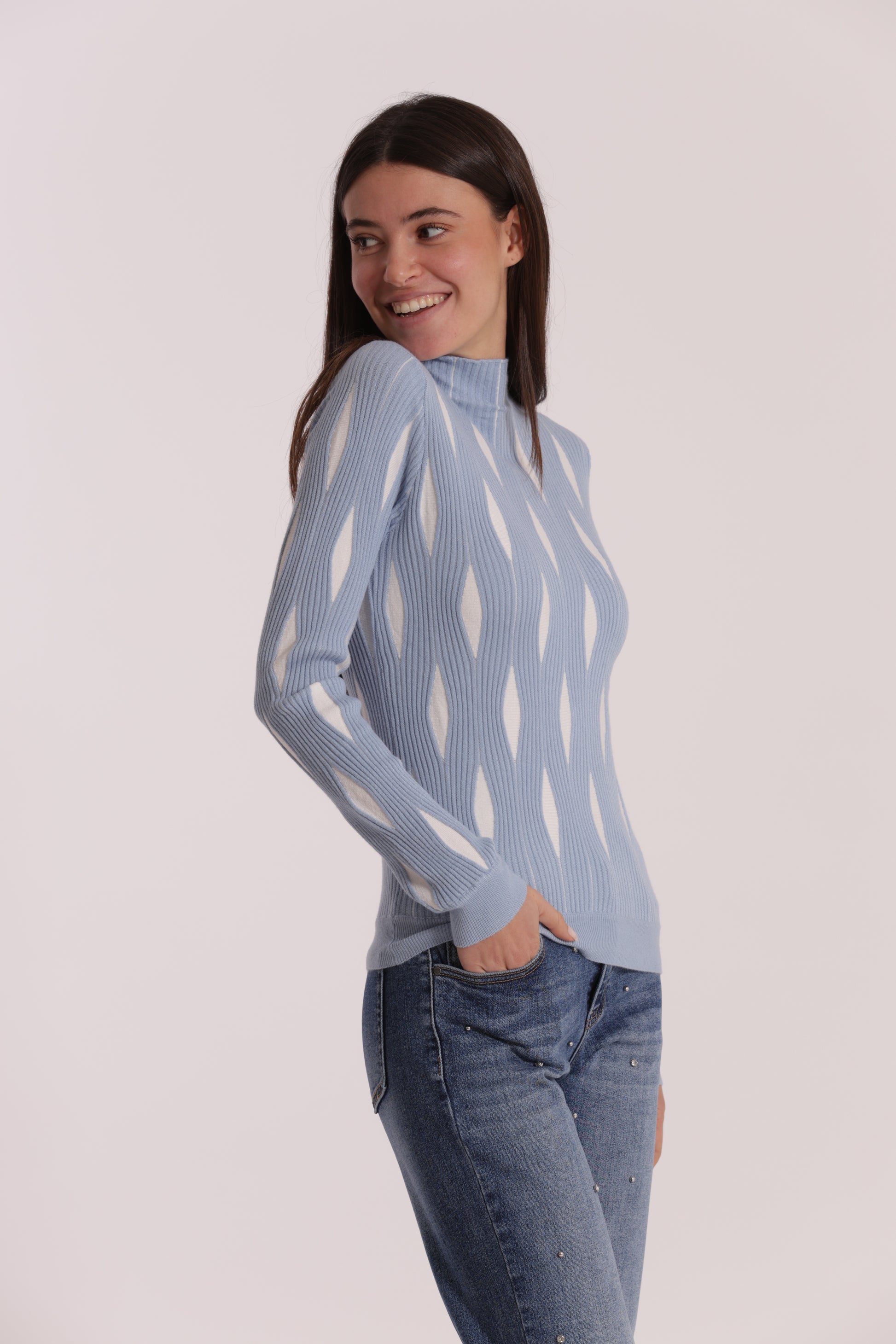 MAGLIA BICOLOR CON FANTASIA ROMBI