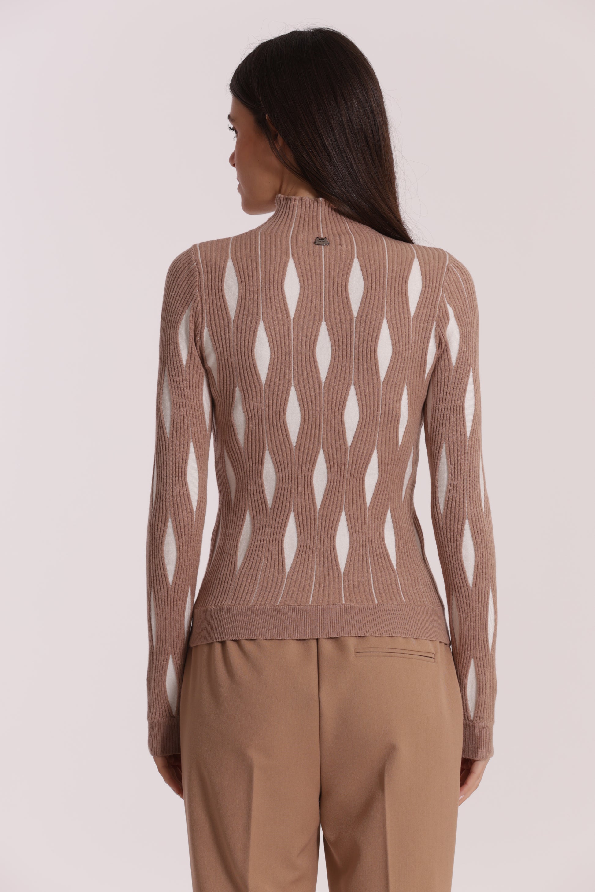 MAGLIA BICOLOR CON FANTASIA ROMBI