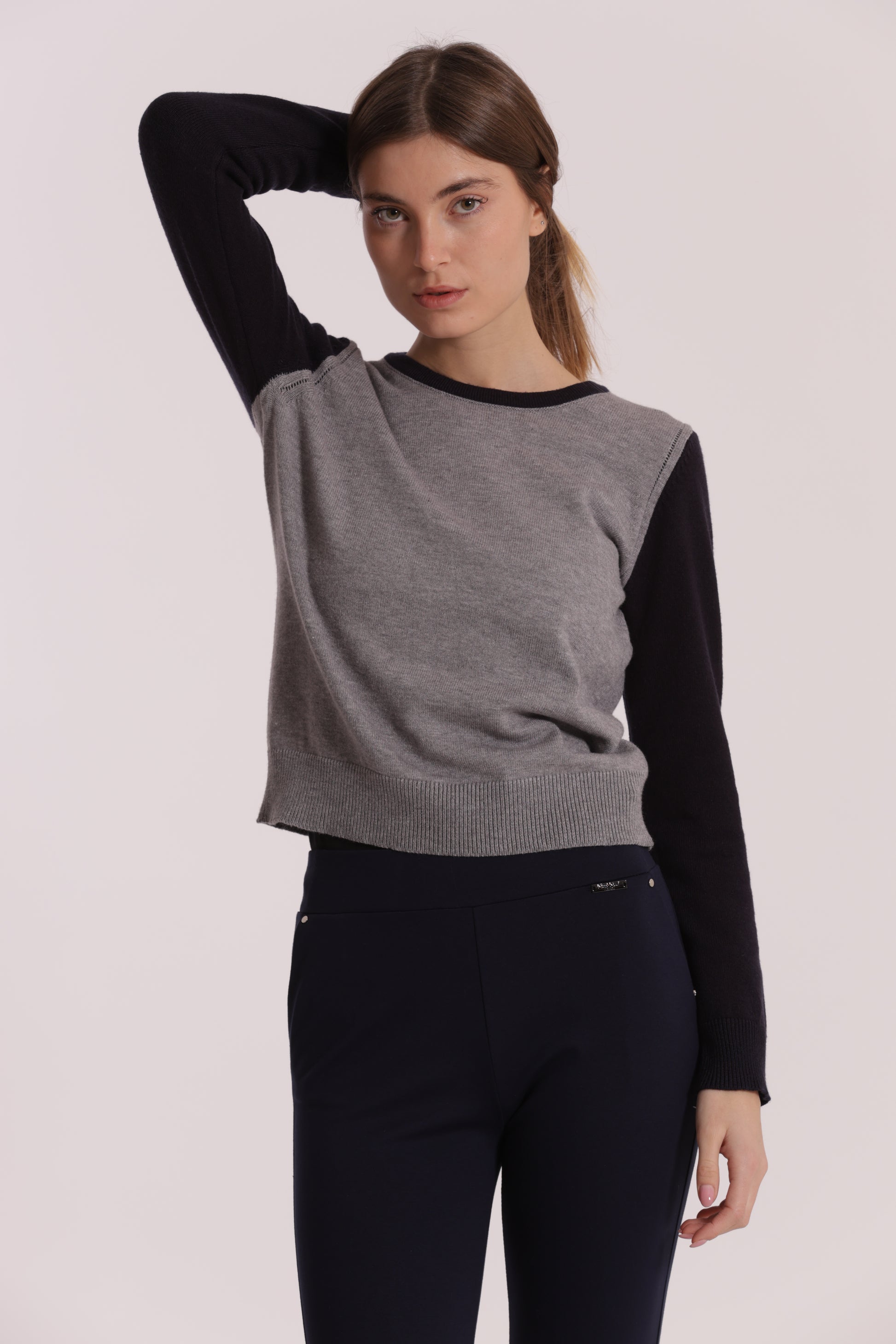 MAGLIA BICOLOR SCOLLO TONDO