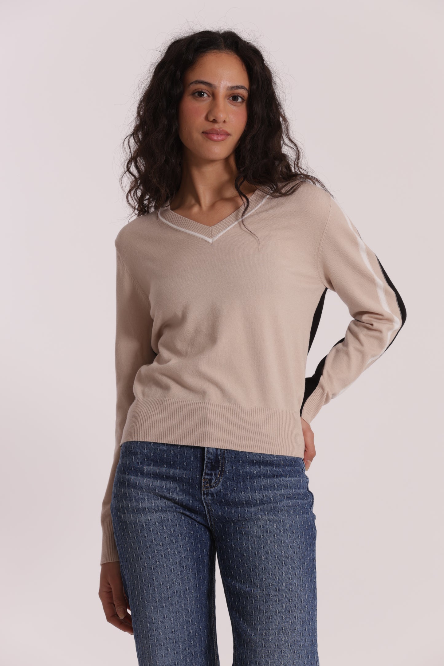 MAGLIA TRICOLOR SCOLLO A V