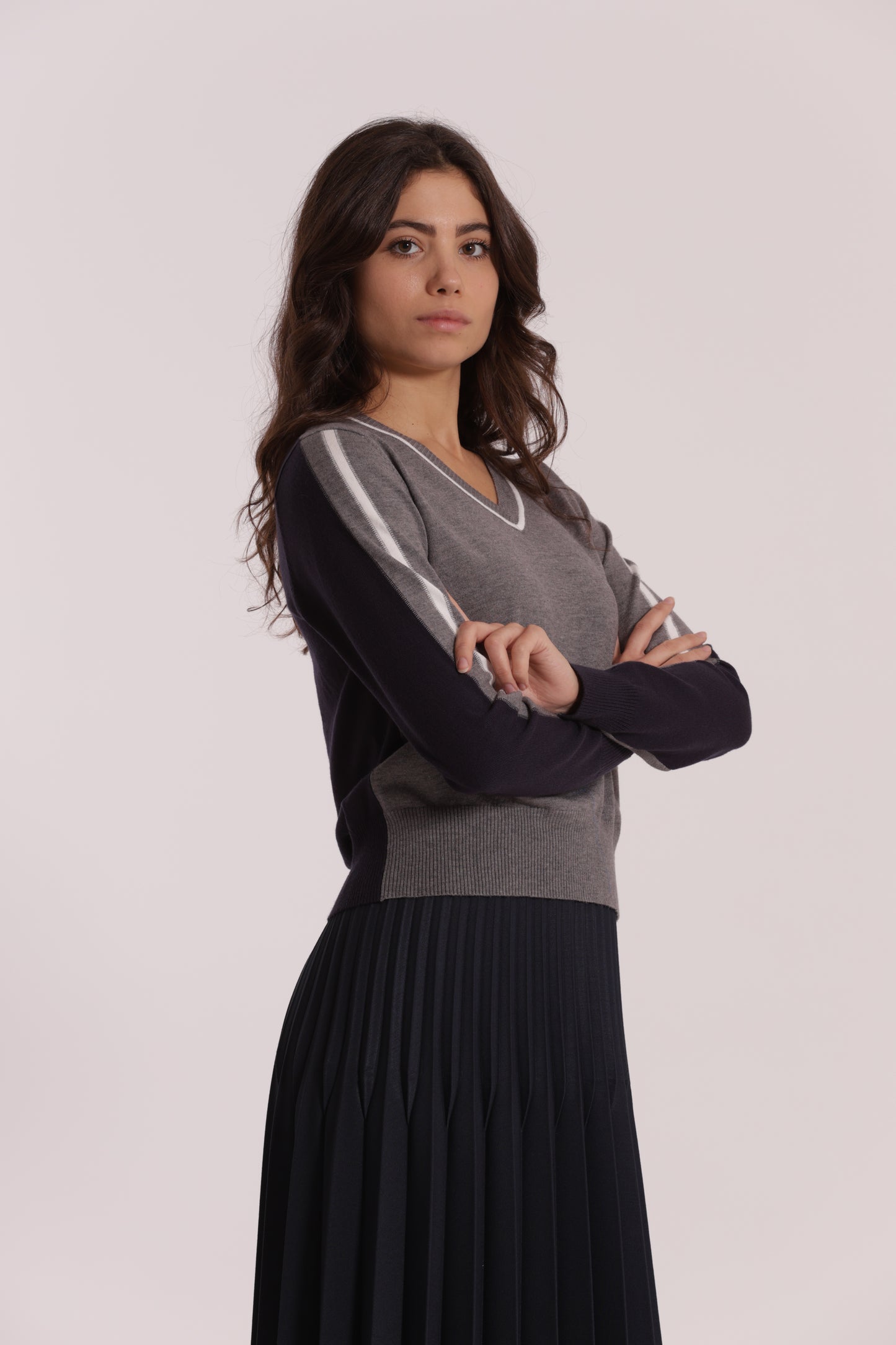 MAGLIA TRICOLOR SCOLLO A V