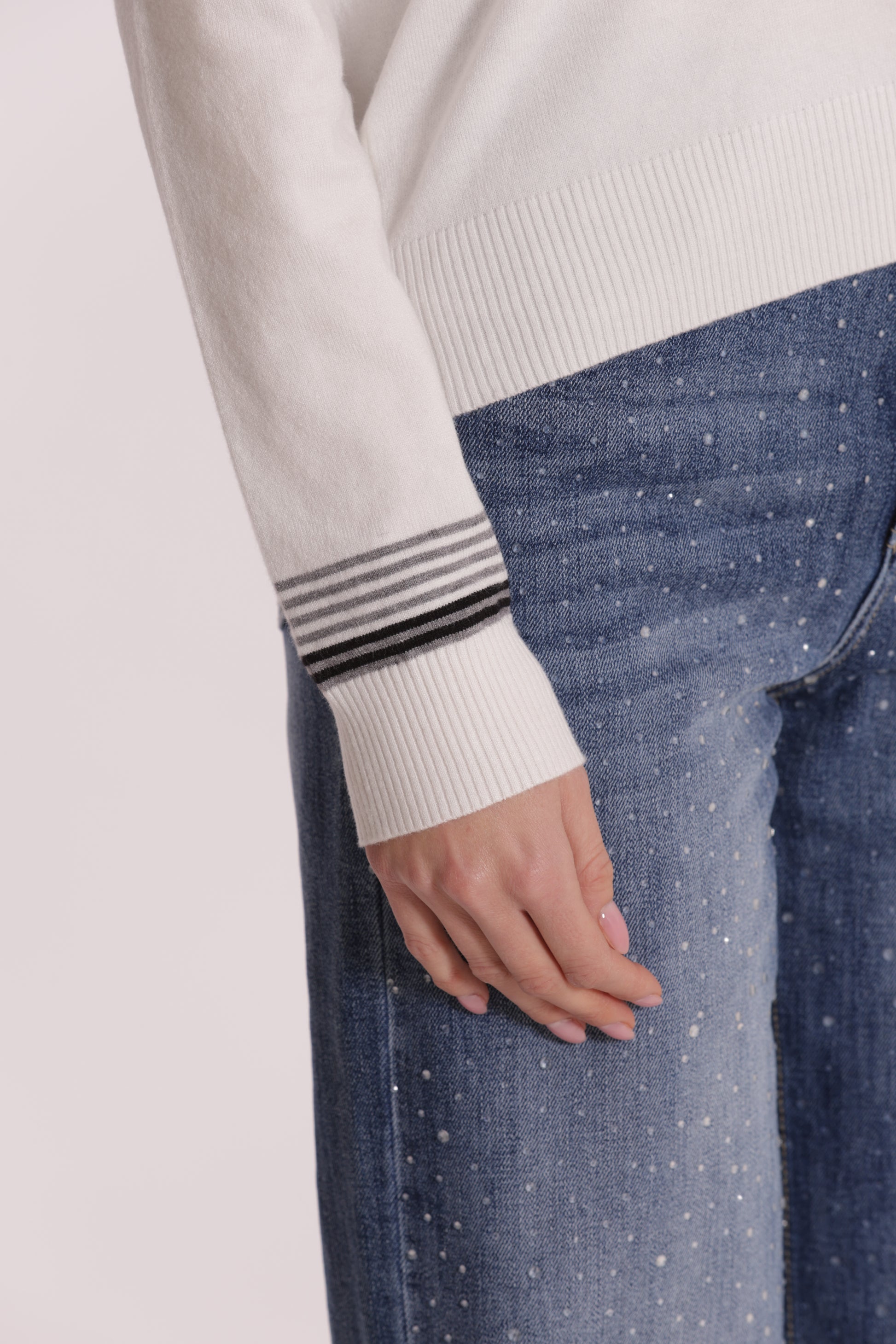 MAGLIA TRICOLOR CON DETTAGLIO RIGHE