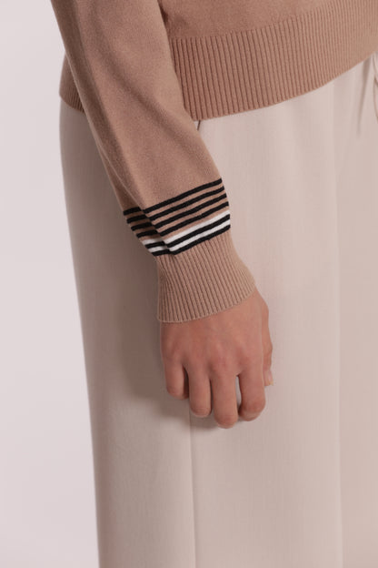 MAGLIA TRICOLOR CON DETTAGLIO RIGHE