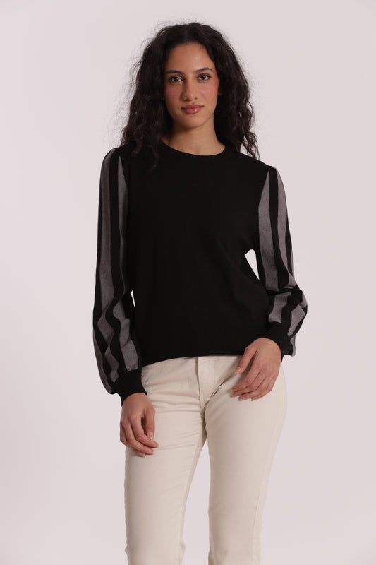MAGLIA CON MANICHE A RIGHE