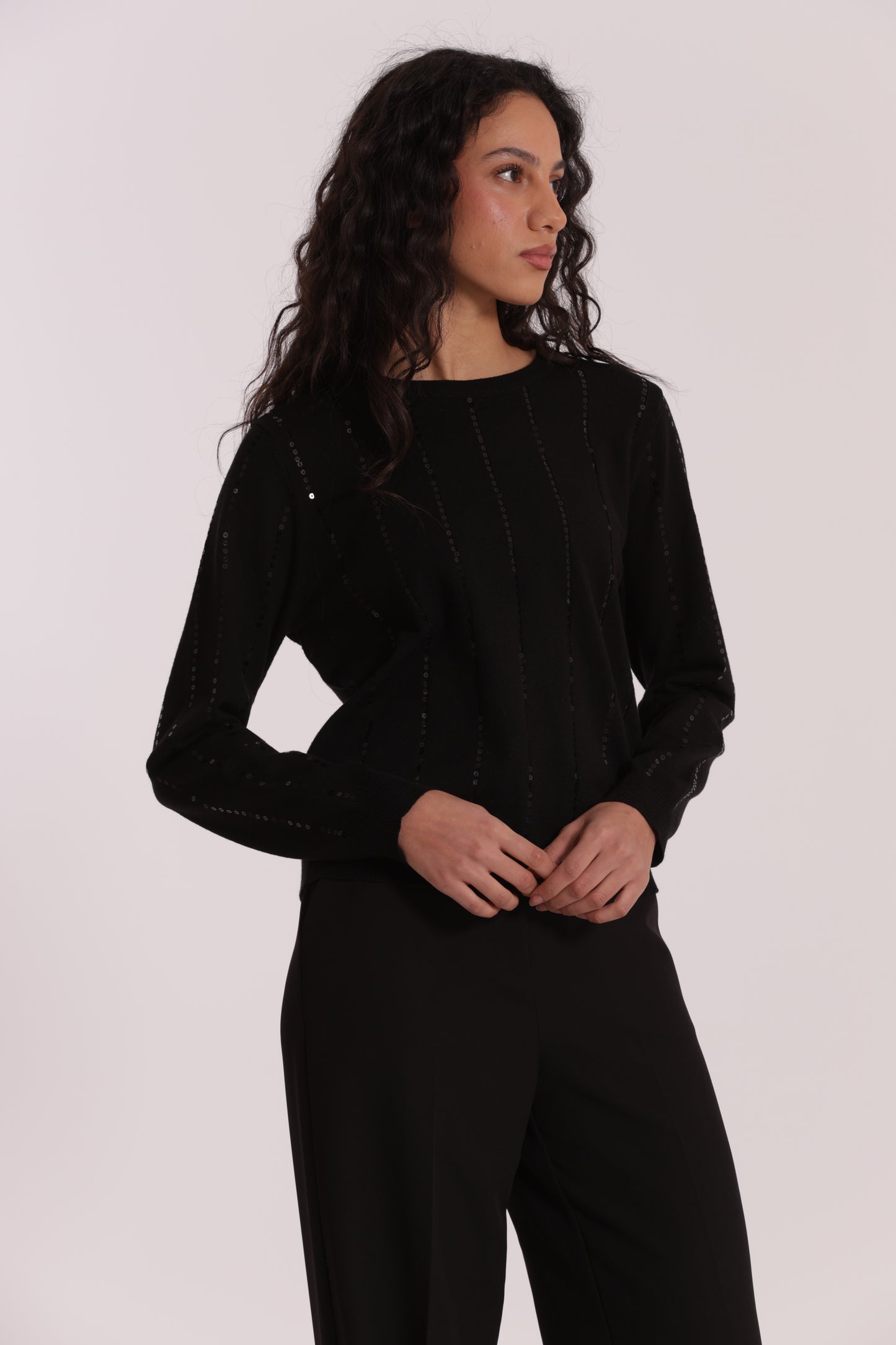 MAGLIA SCOLLO TONDO CON PAILLETES