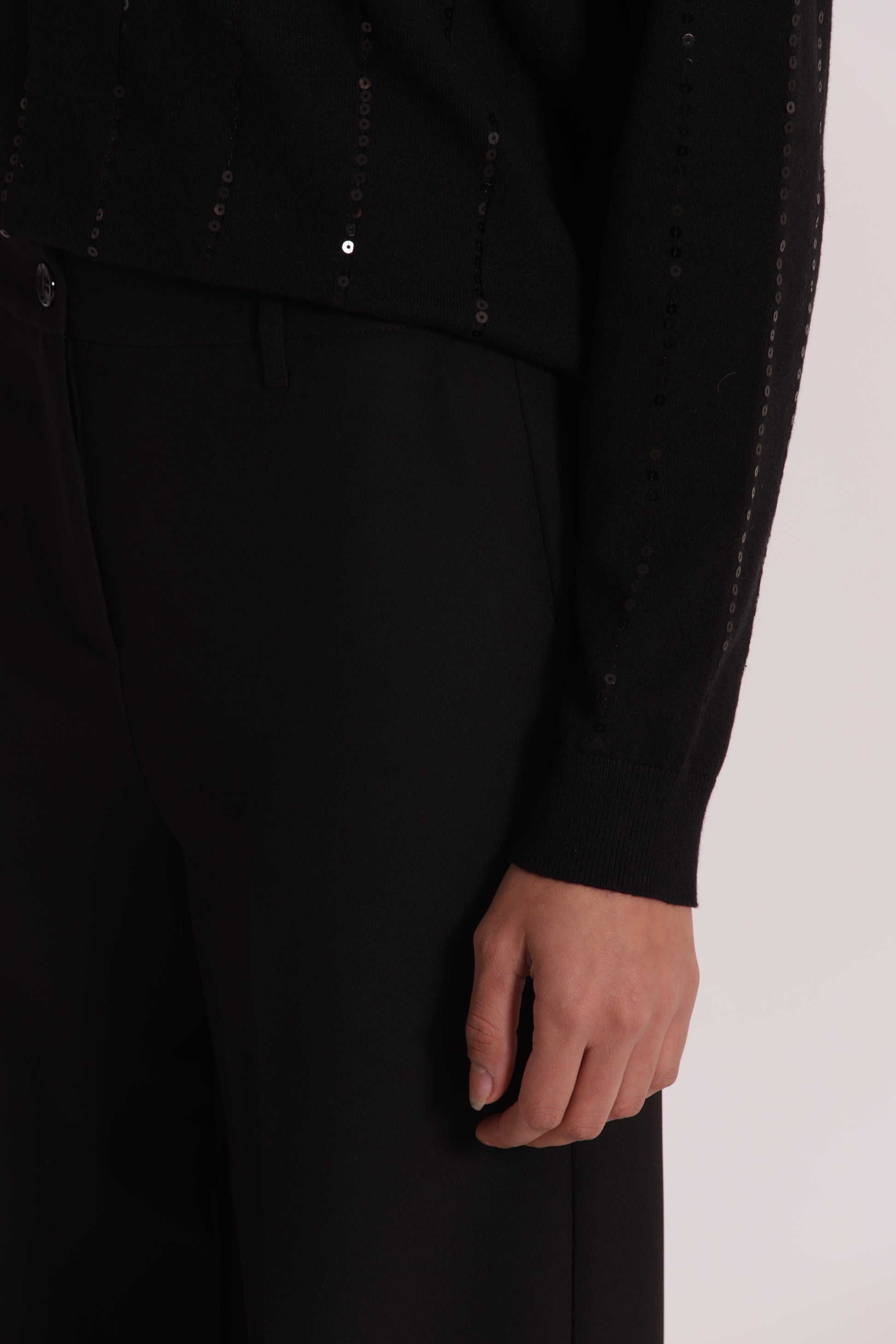 MAGLIA SCOLLO TONDO CON PAILLETES