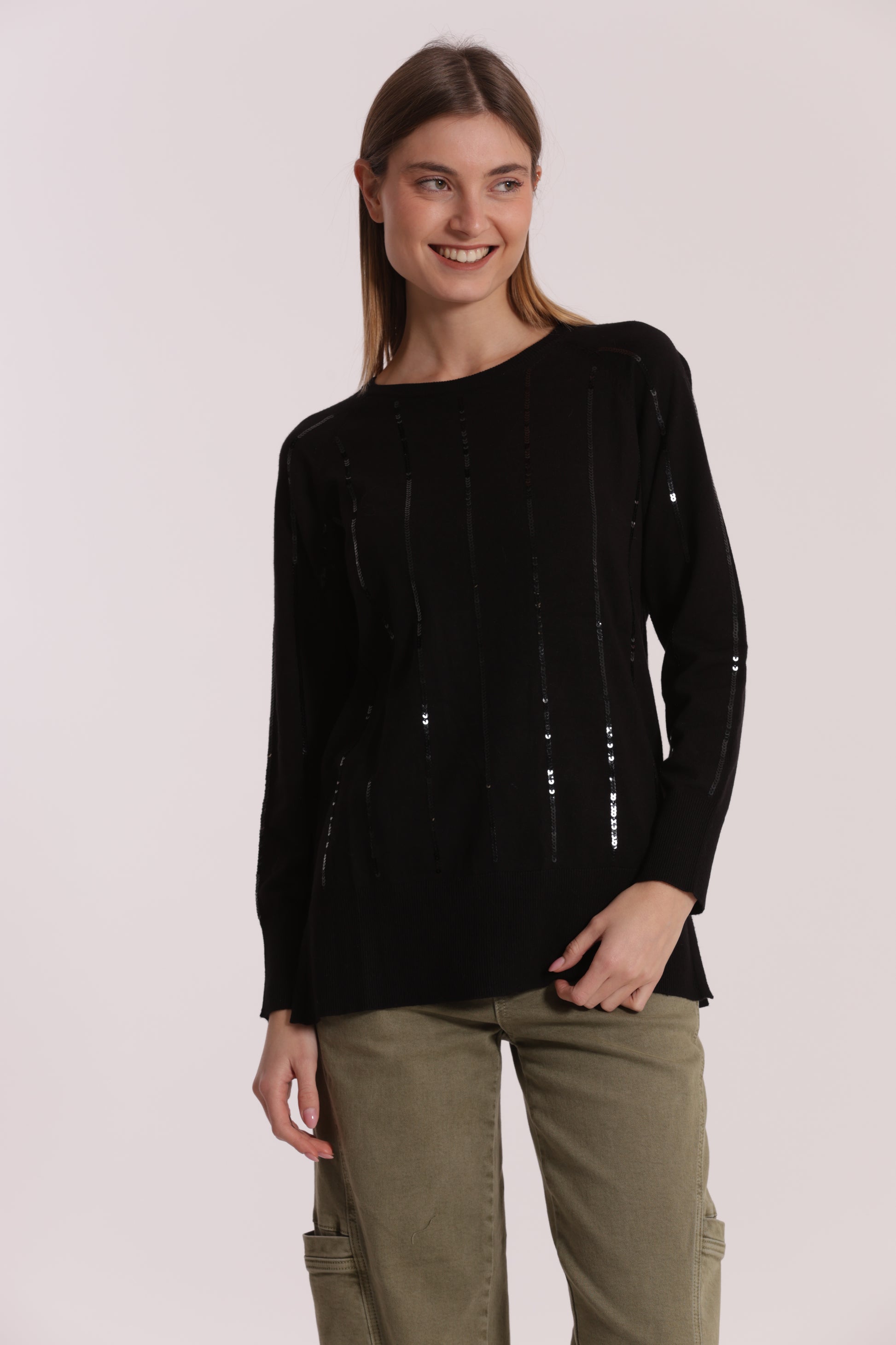 MAGLIA OVER CON SPACCHI LATERALI  E PAILLETTES