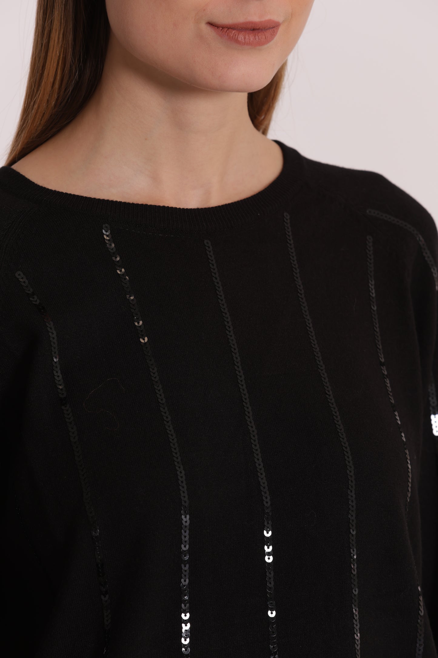 MAGLIA OVER CON SPACCHI LATERALI  E PAILLETTES