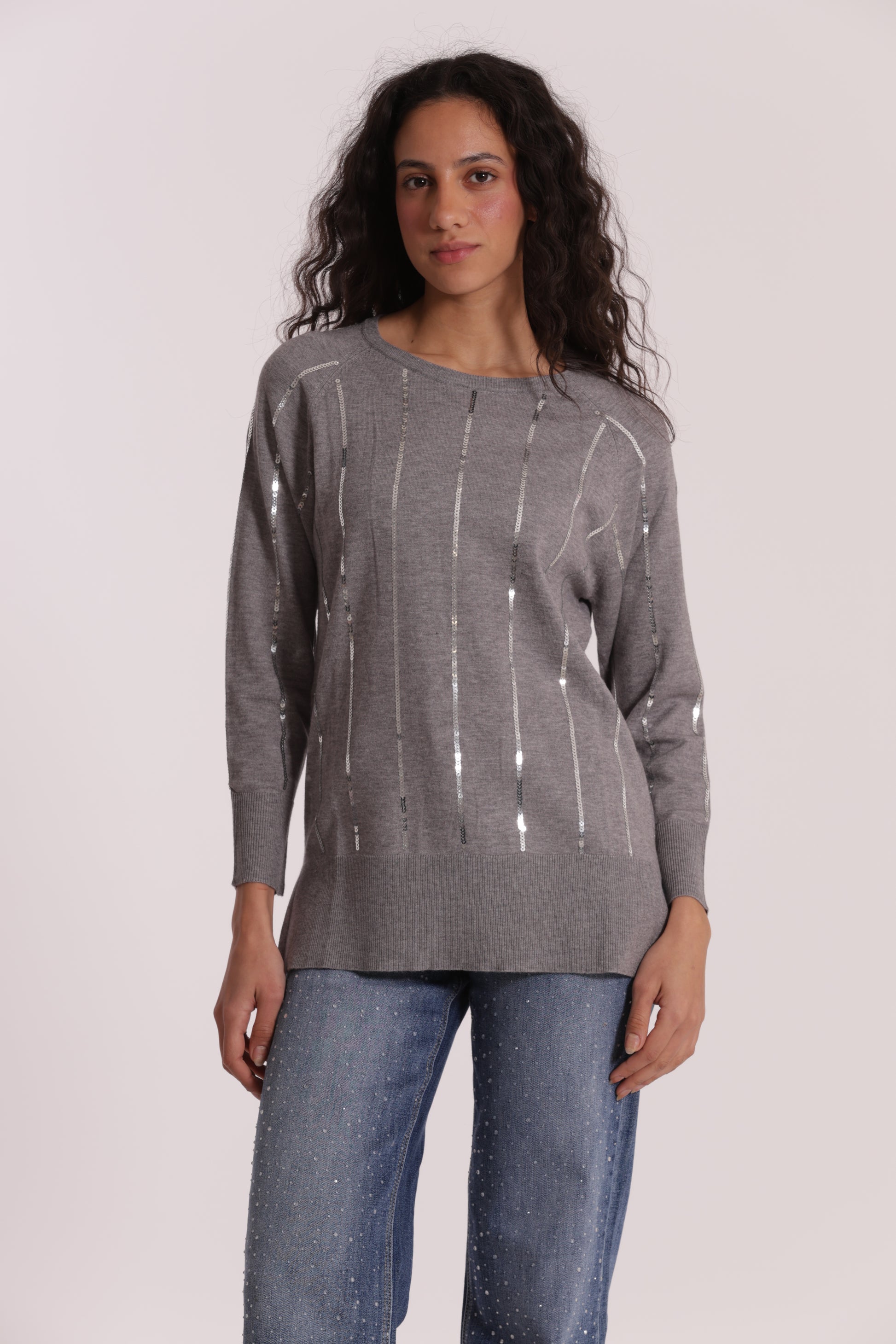 MAGLIA OVER CON SPACCHI LATERALI  E PAILLETTES
