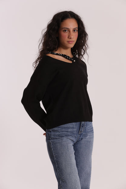 MAGLIA SCOLLO V CUT OUT CON STRASS