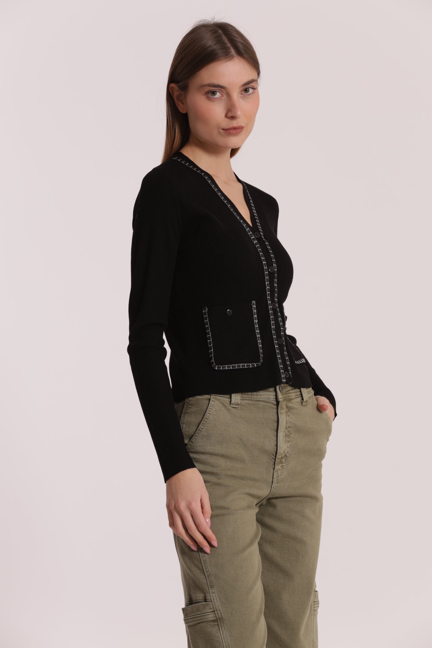 MAGLIA CARDIGAN CON CATENA