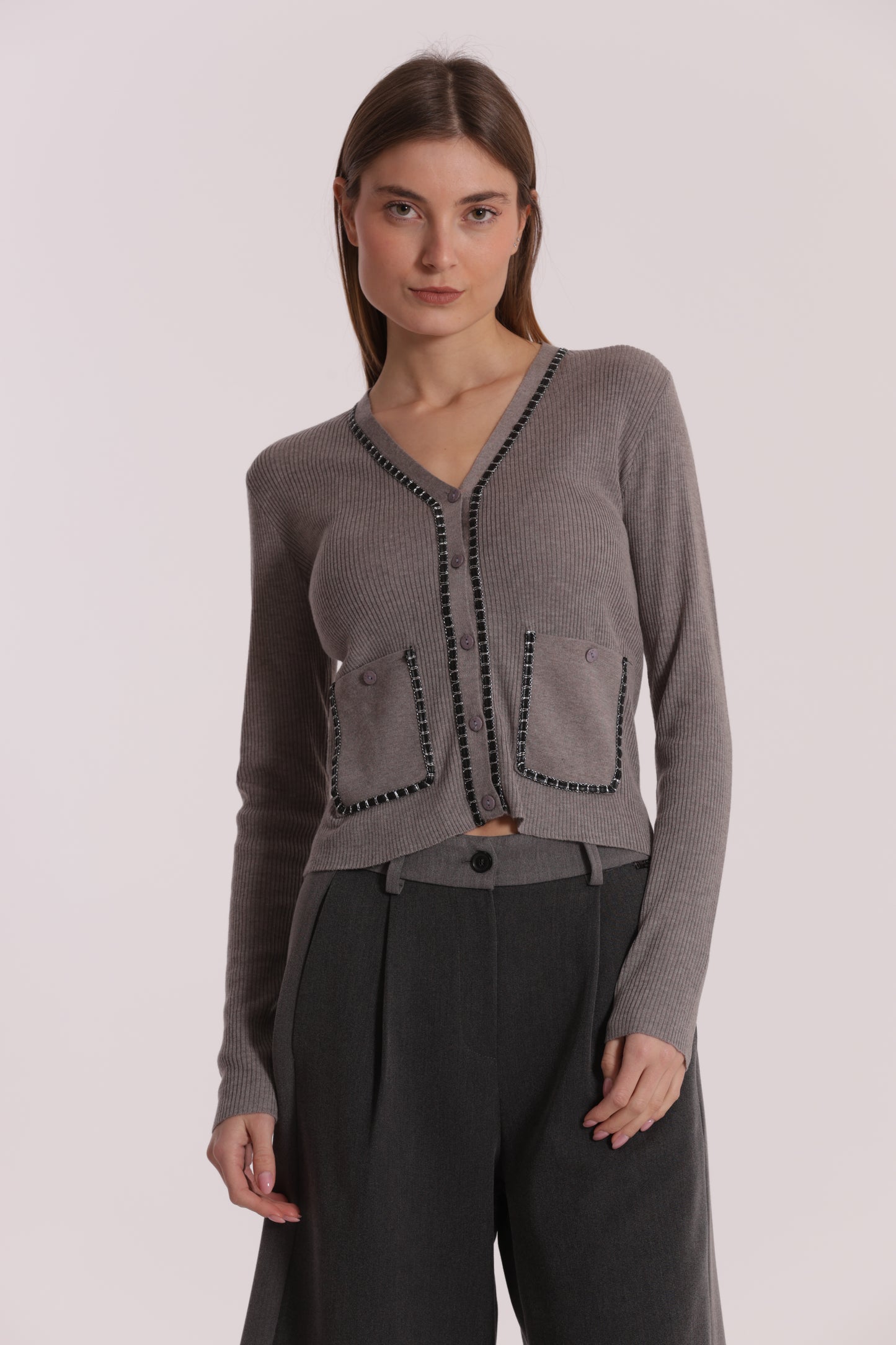 MAGLIA CARDIGAN CON CATENA