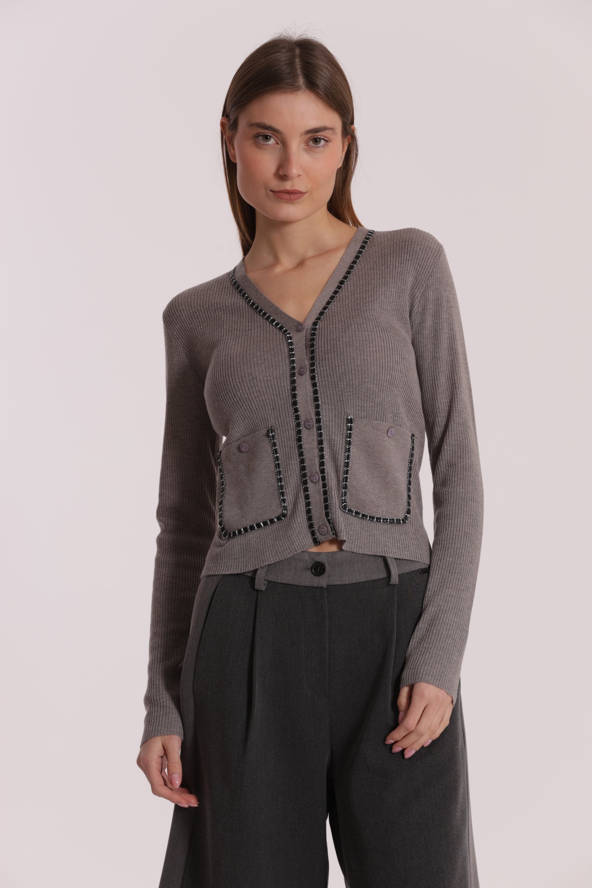 MAGLIA CARDIGAN CON CATENA
