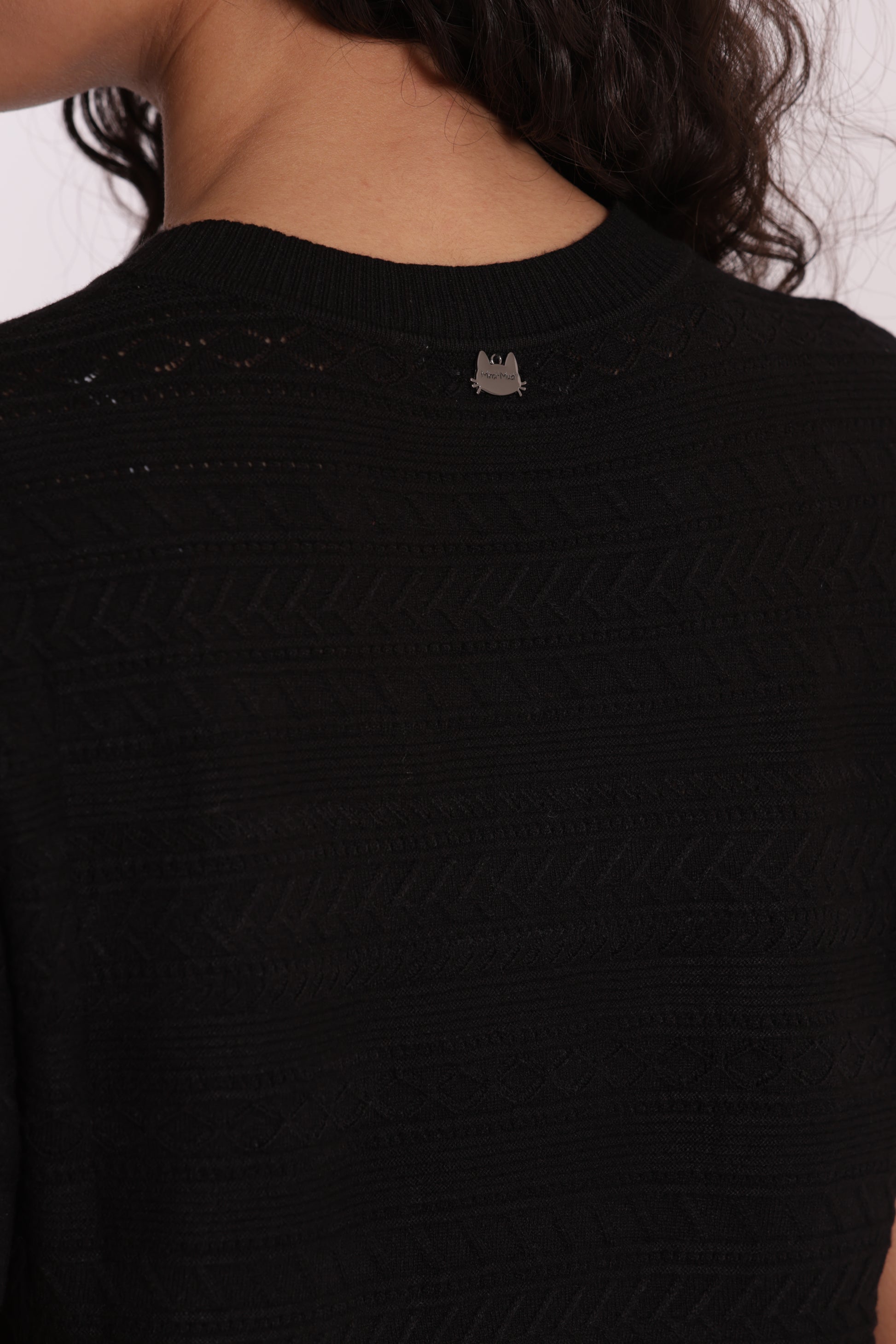 MAGLIA MANICHE CORTE TRAFORATO