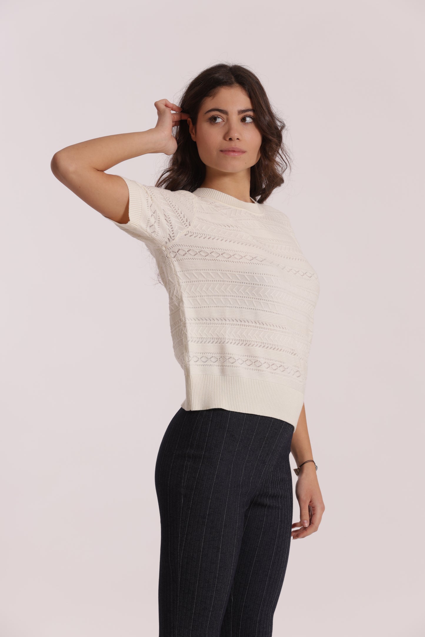 MAGLIA MANICHE CORTE TRAFORATO