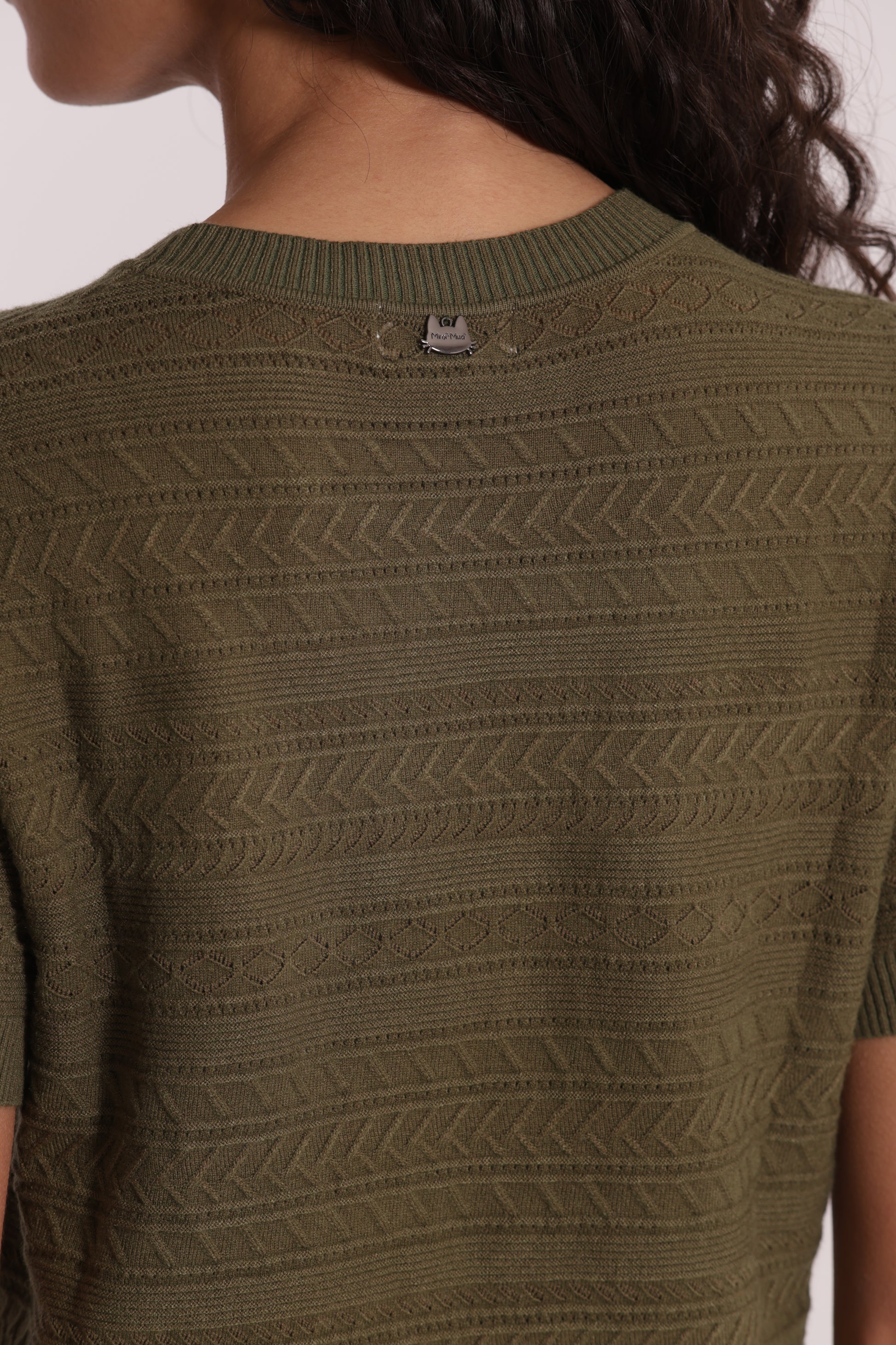 MAGLIA MANICHE CORTE TRAFORATO