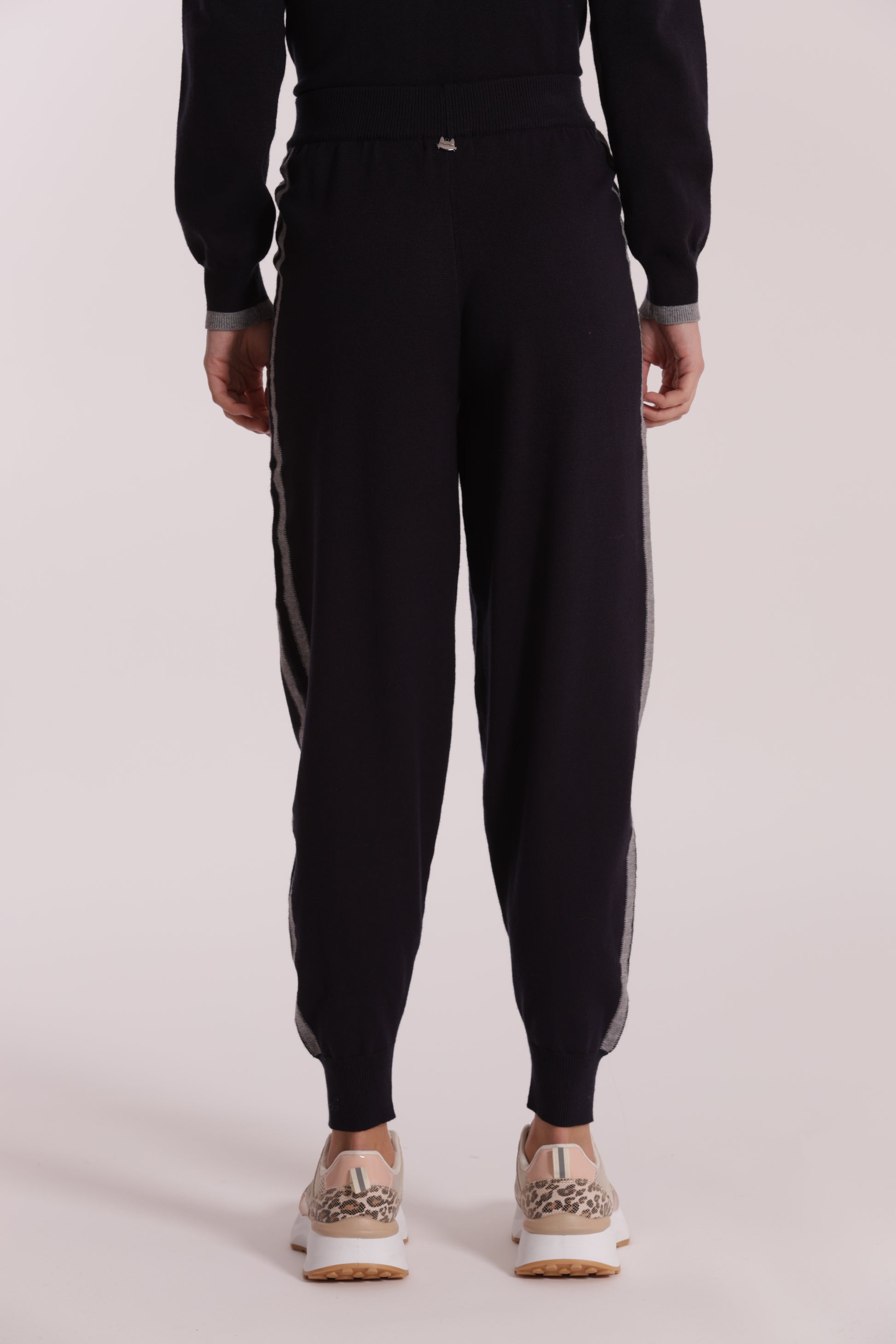 PANTALONI IN MAGLIA BICOLOR