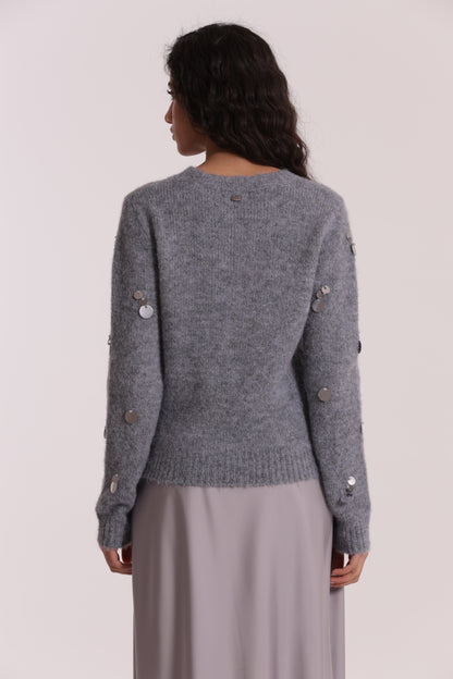 MAGLIA CON PAILLETTES SU MANICHE