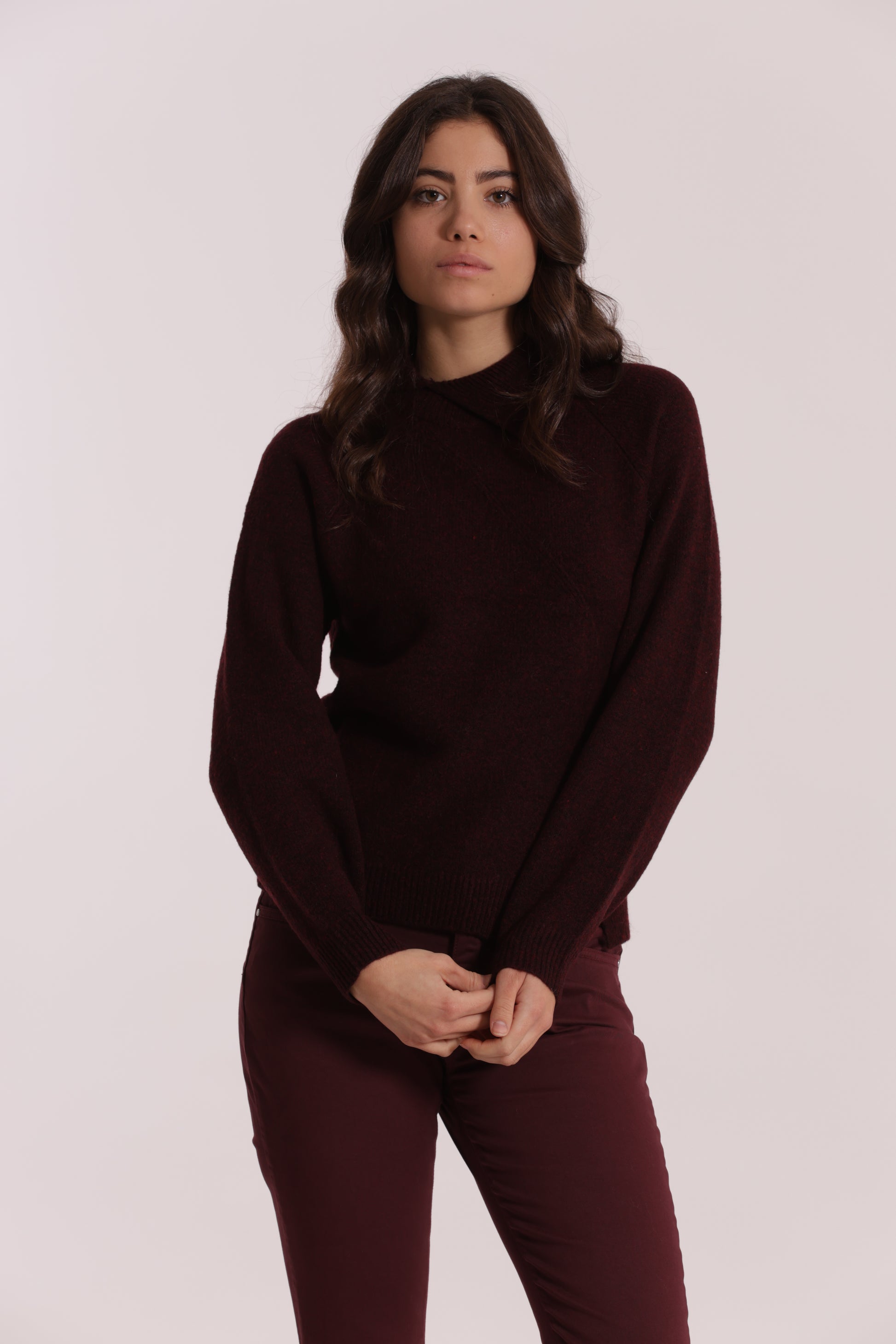 MAGLIA DOLCEVITA CON COLLO PIEGATO