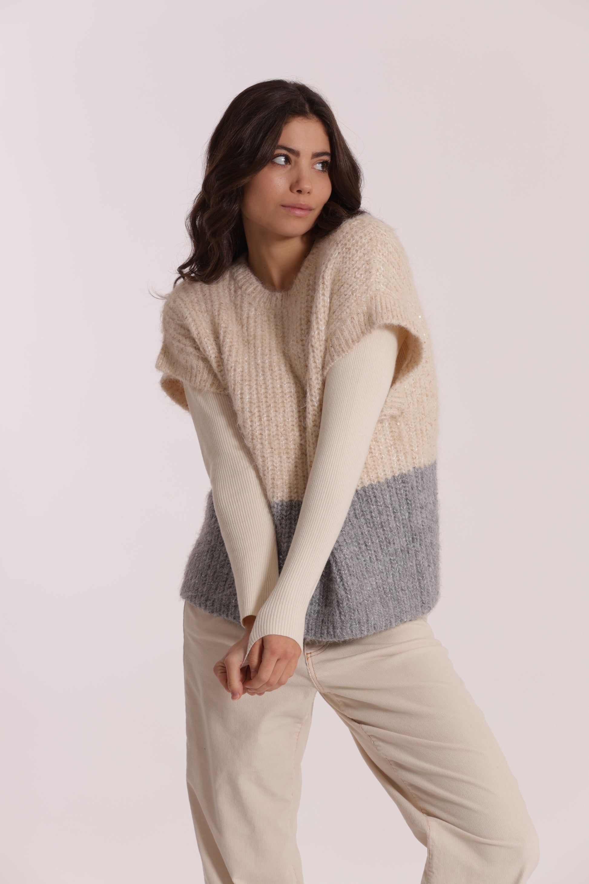 MAGLIA OVER MANICHE CORTE BICOLOR
