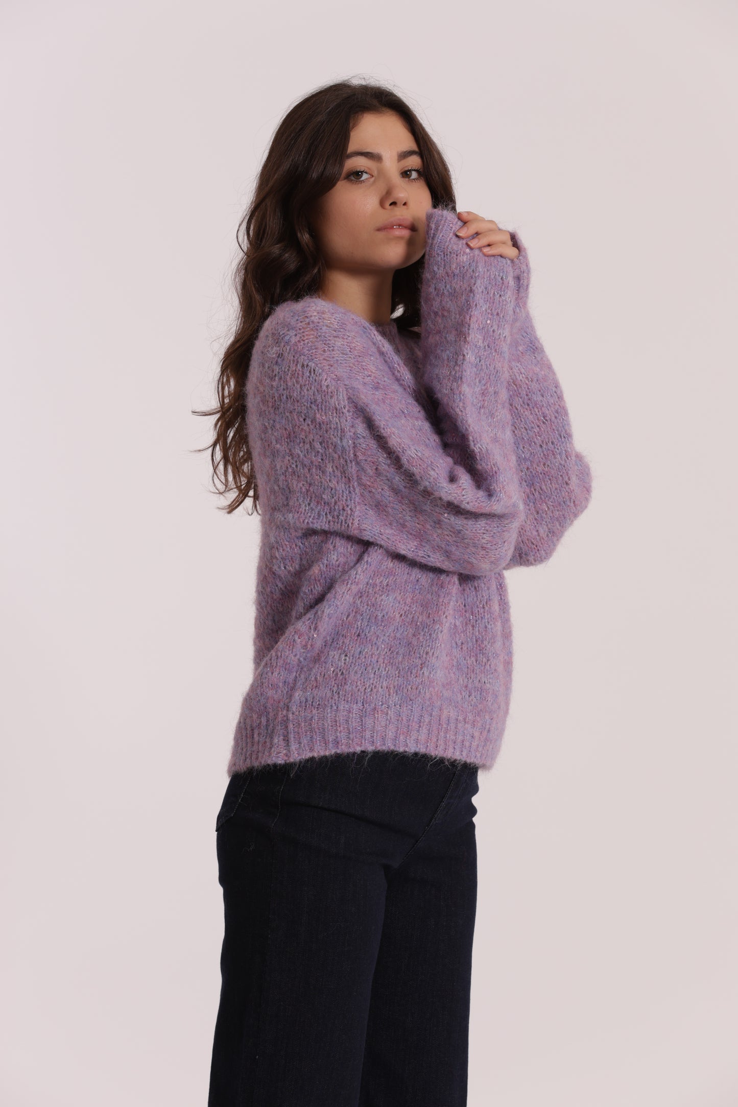 MAGLIA SCOLLO TONDO CON PAILLETTES