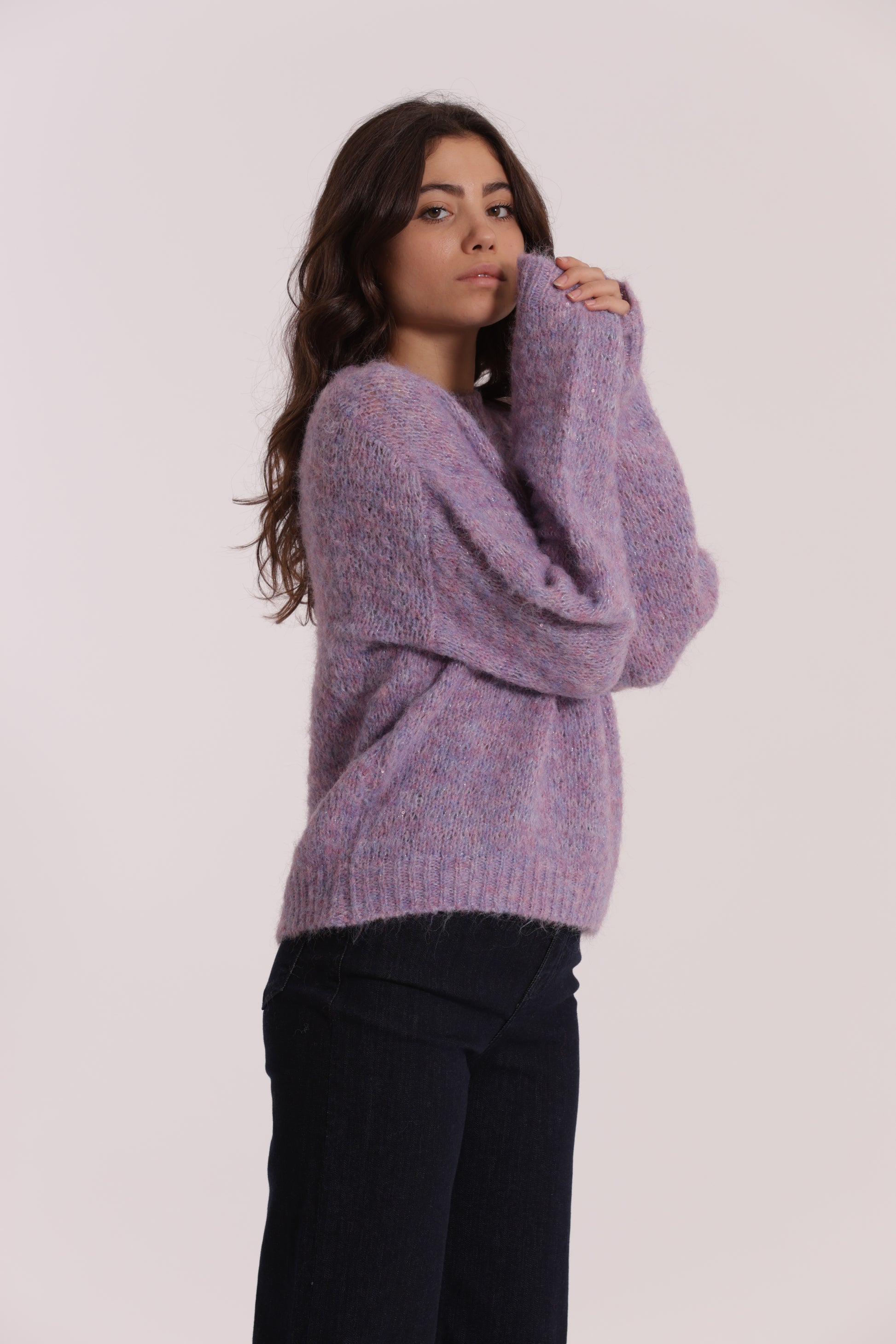 MAGLIA SCOLLO TONDO CON PAILLETTES