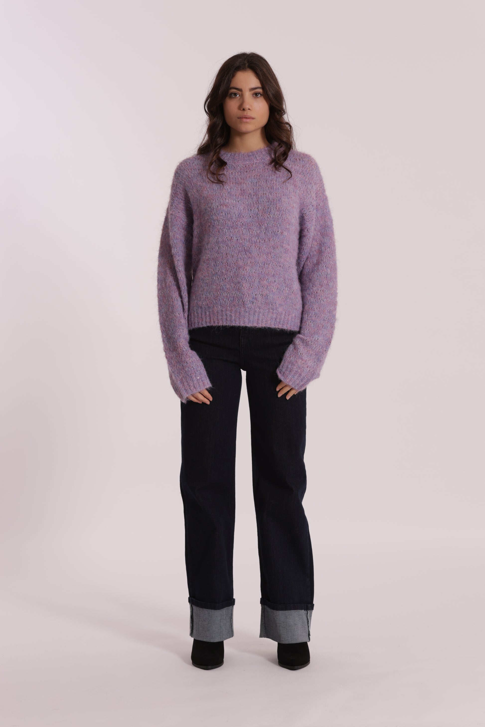 MAGLIA SCOLLO TONDO CON PAILLETTES