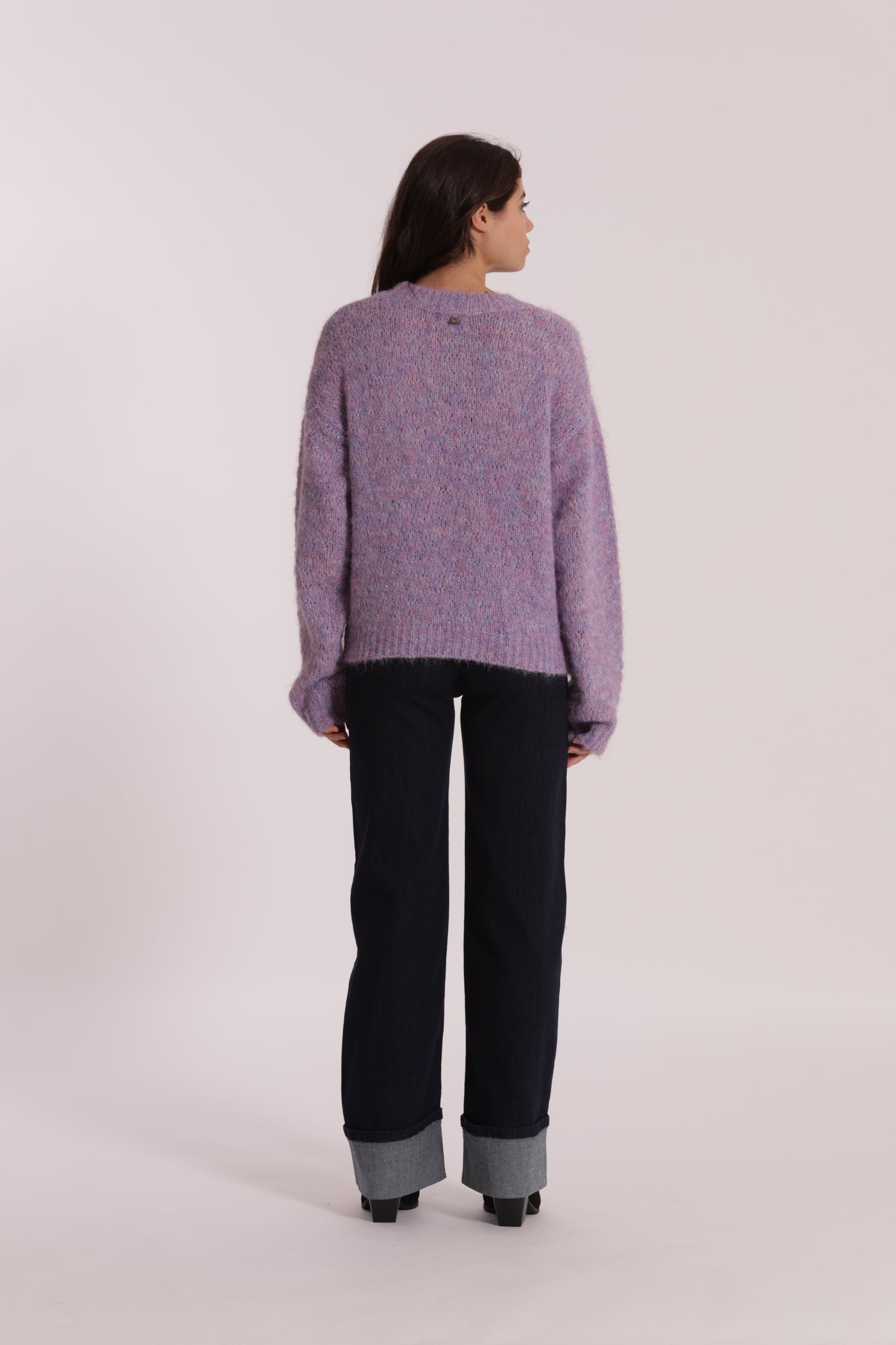 MAGLIA SCOLLO TONDO CON PAILLETTES