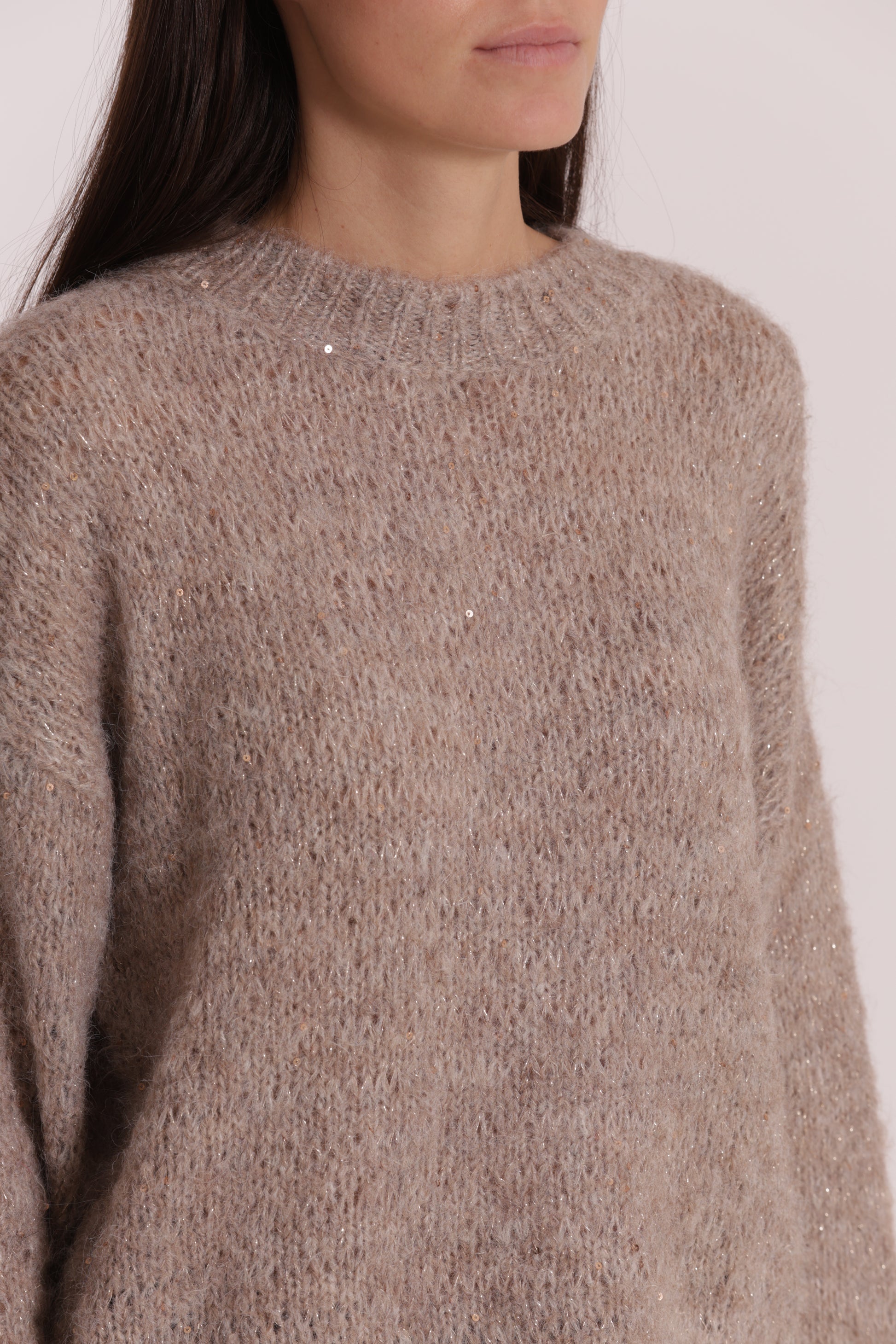 MAGLIA SCOLLO TONDO CON PAILLETTES