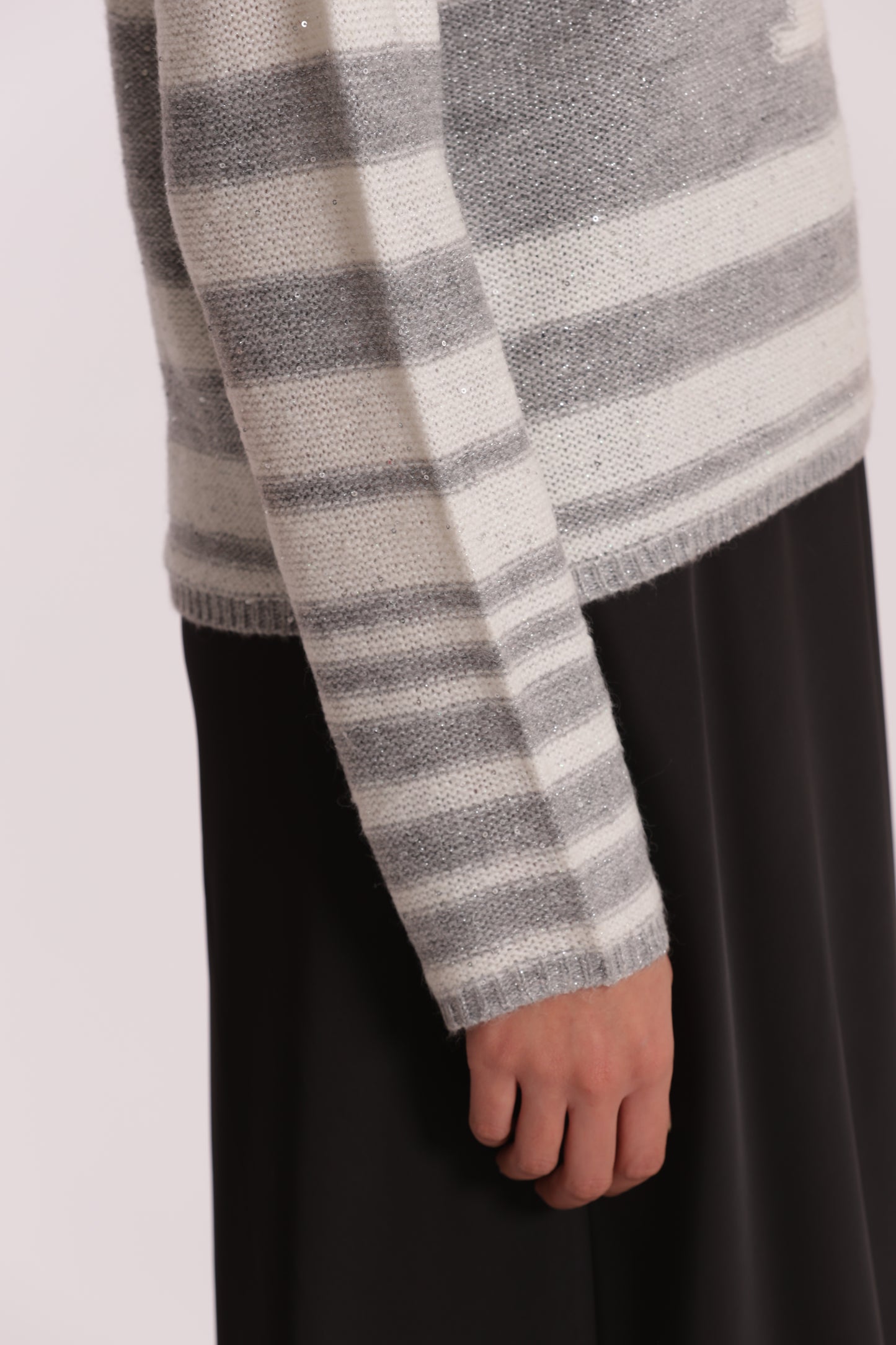 MAGLIA A RIGHE E PAILLETTES