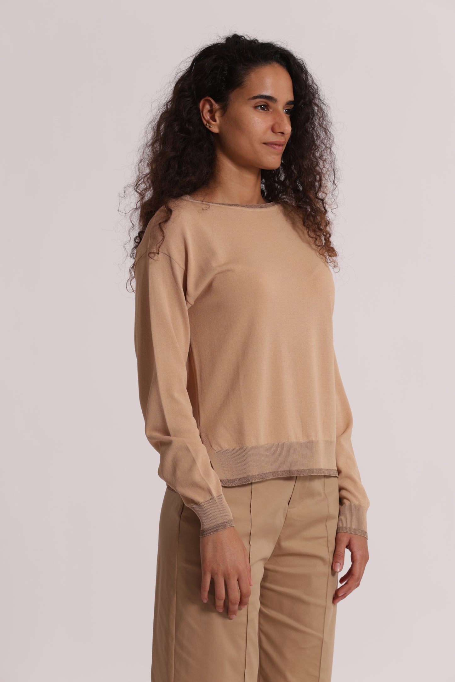 MAGLIA A MANICHE LUNGHE CON DETTAGLI LUREX