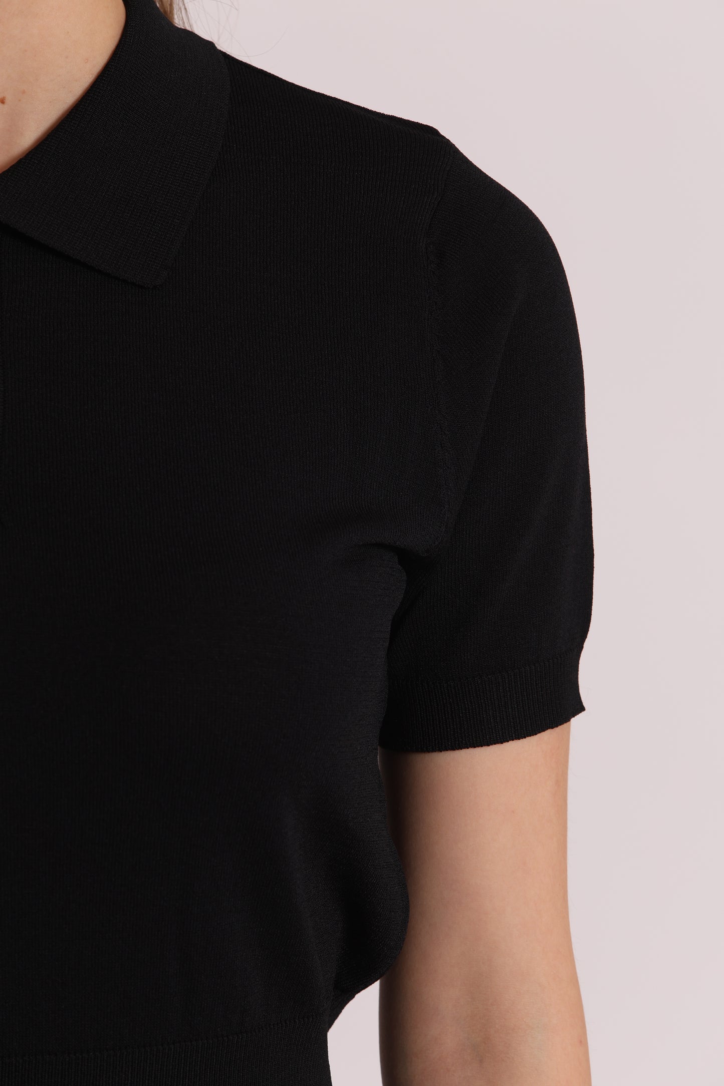 POLO IN MAGLIA A MANICHE CORTE