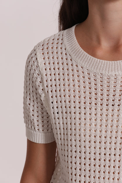 MAGLIA TRAFORATA A MANICHE CORTE