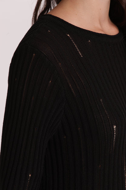 MAGLIA CON DETTAGLI SMAGLIATI