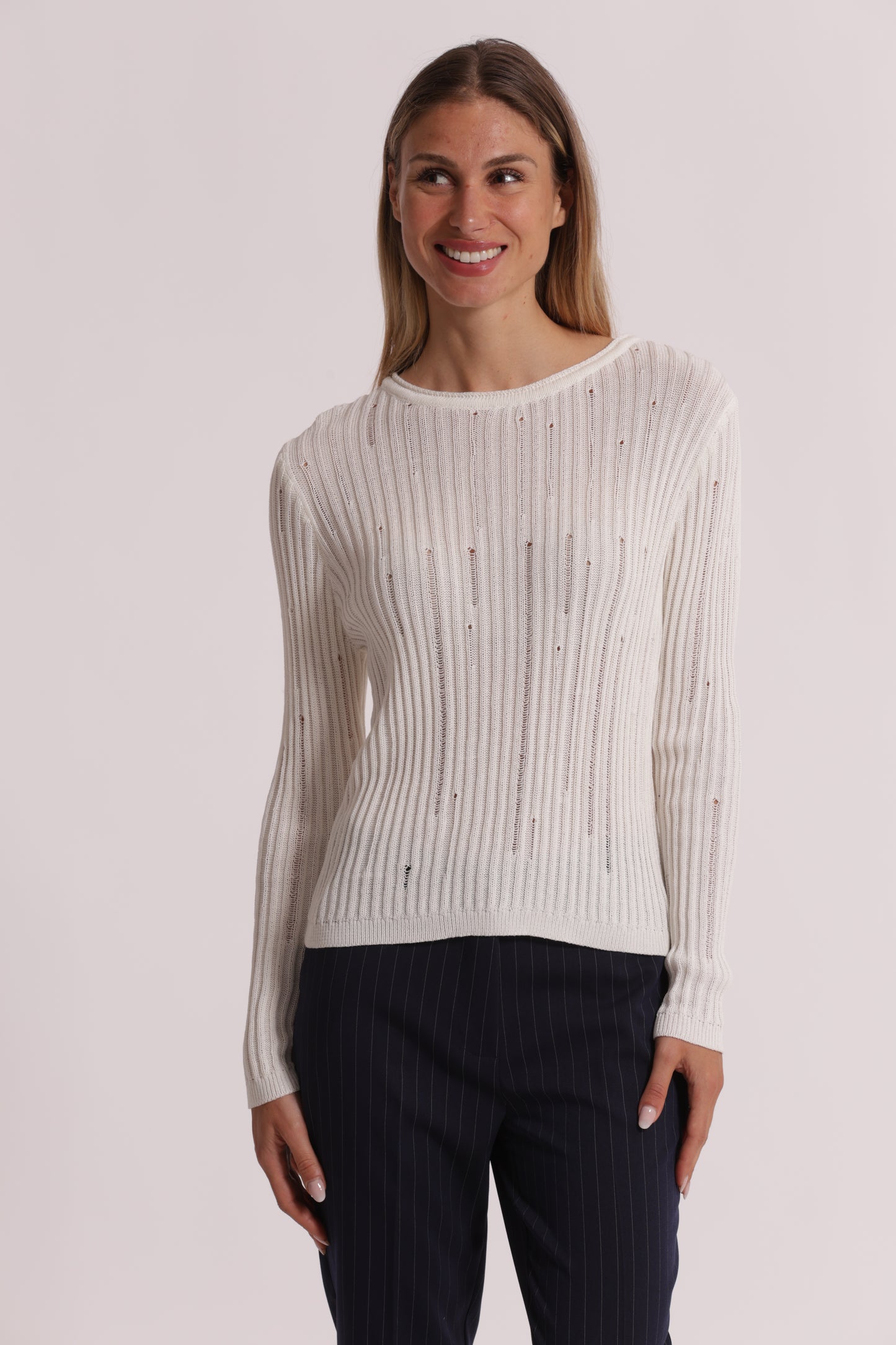 MAGLIA CON DETTAGLI SMAGLIATI